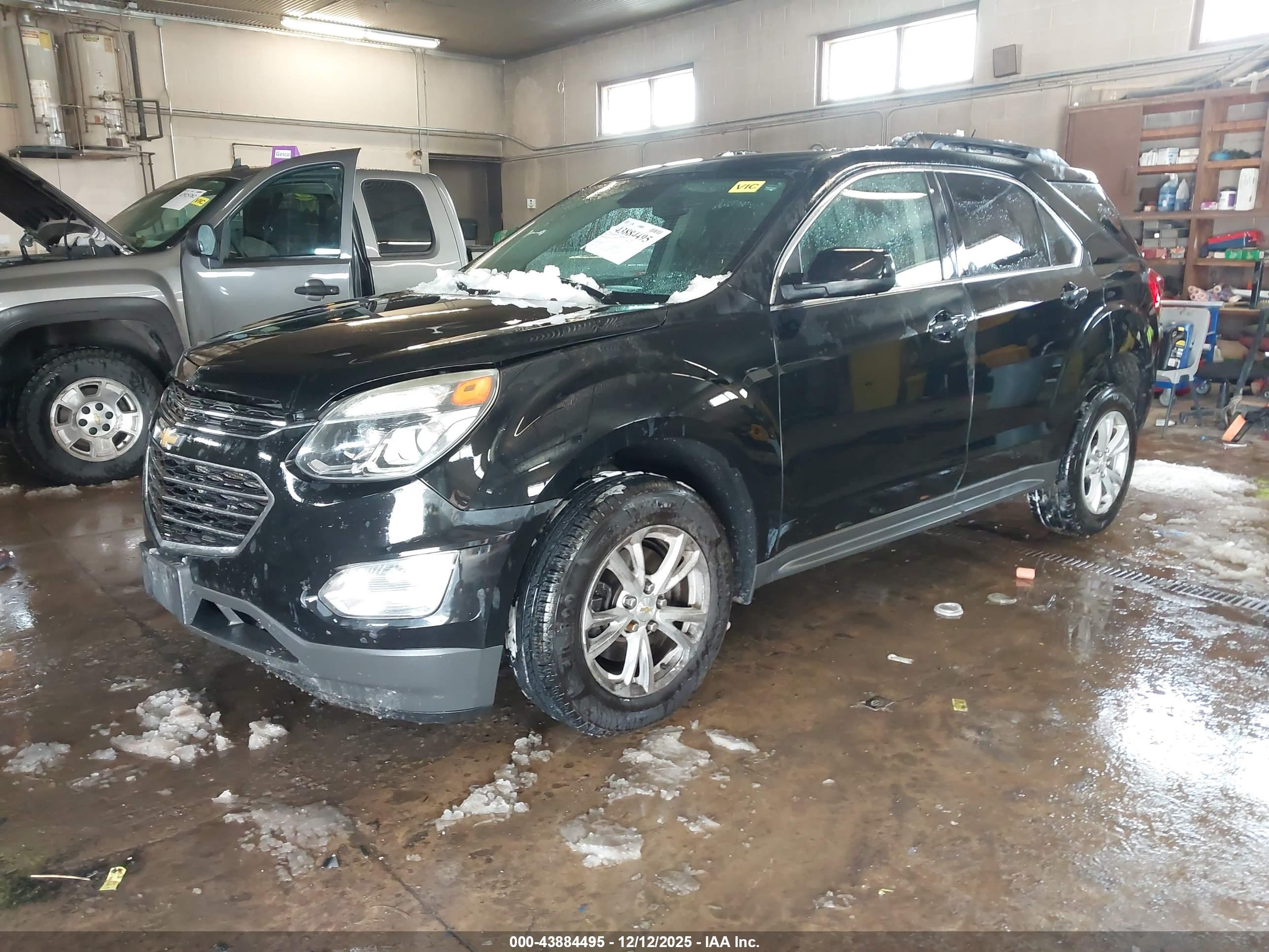 CHEVROLET EQUINOX image 2