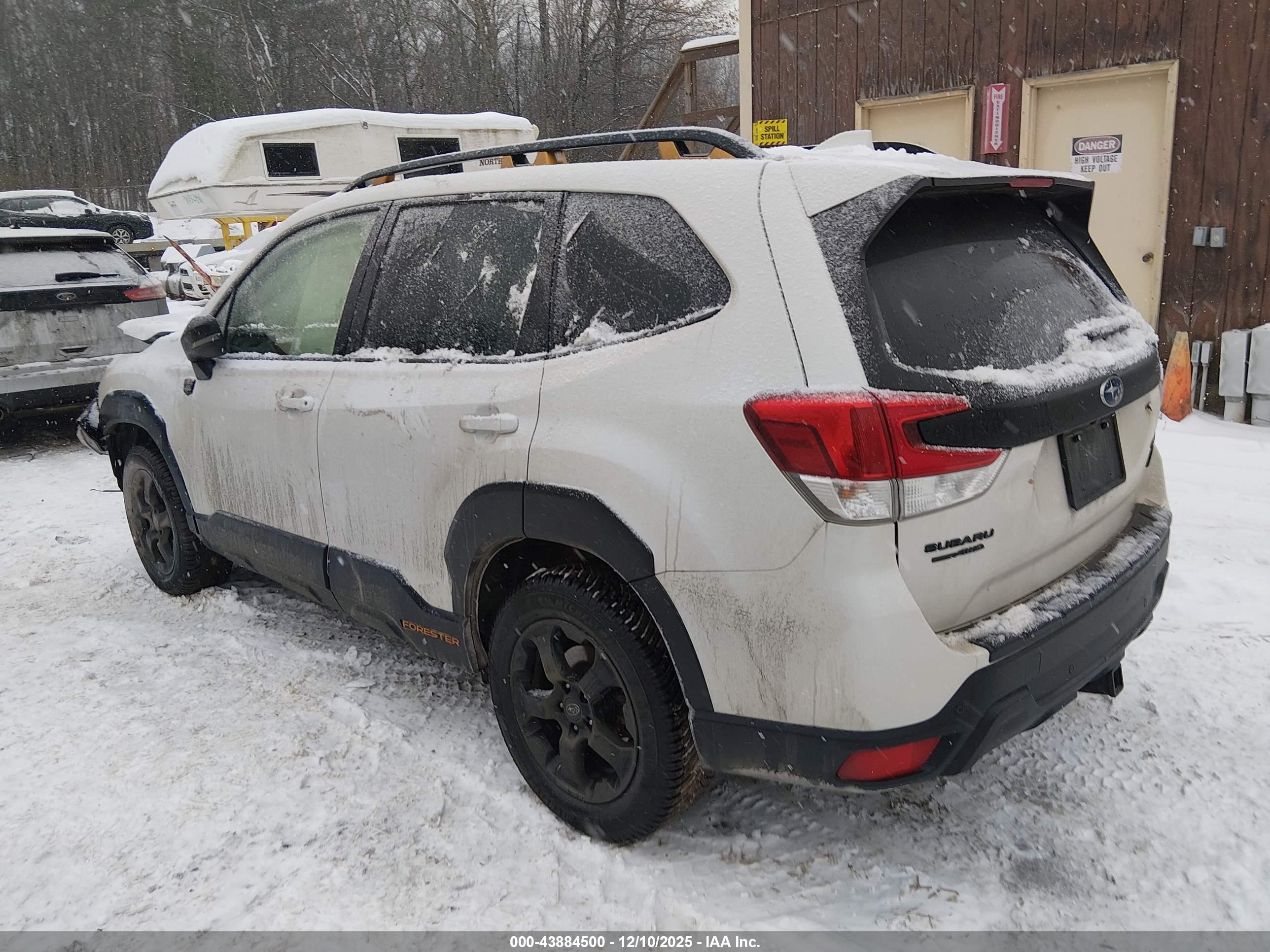 SUBARU FORESTER image 3