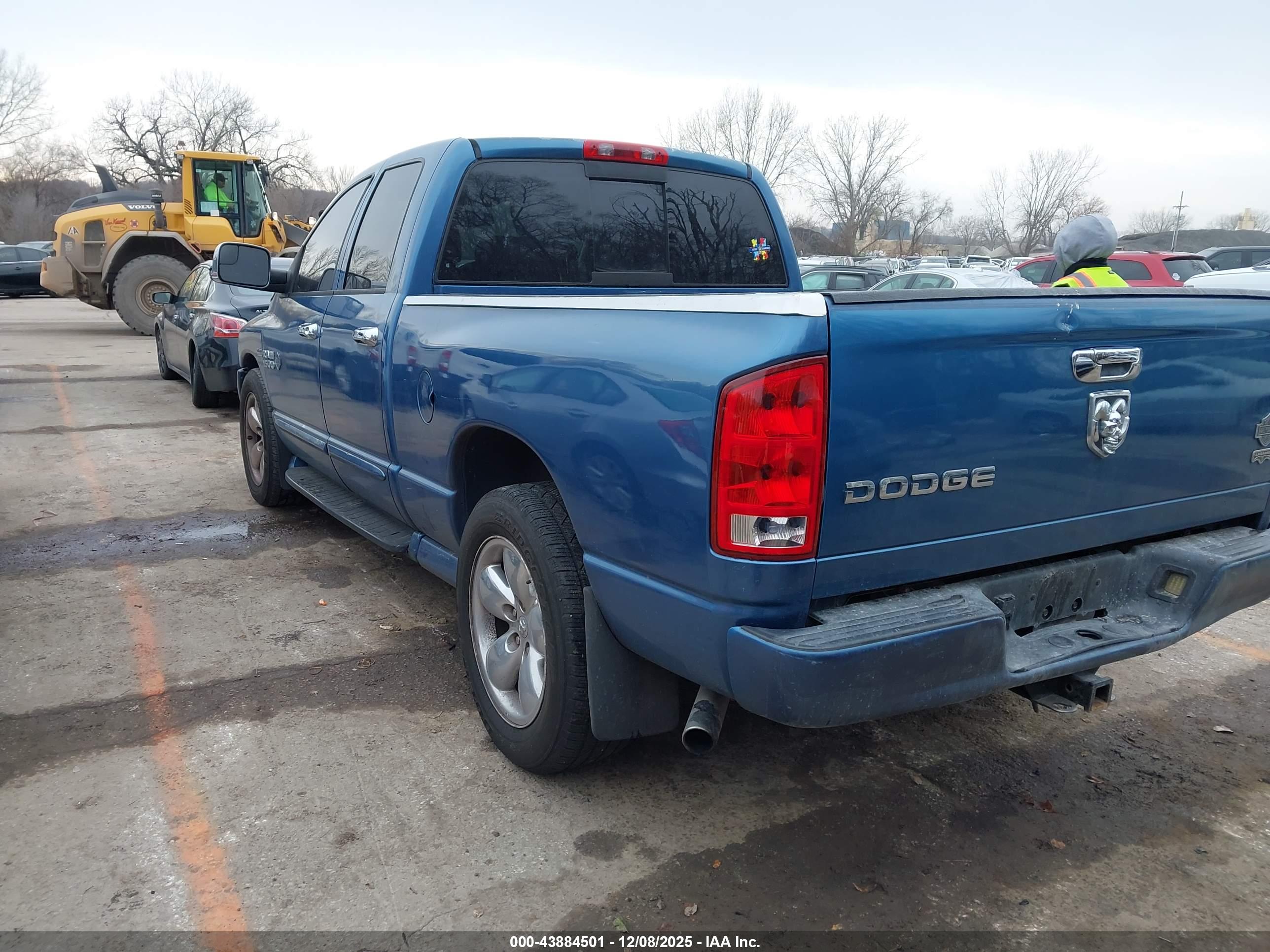 DODGE RAM image 3