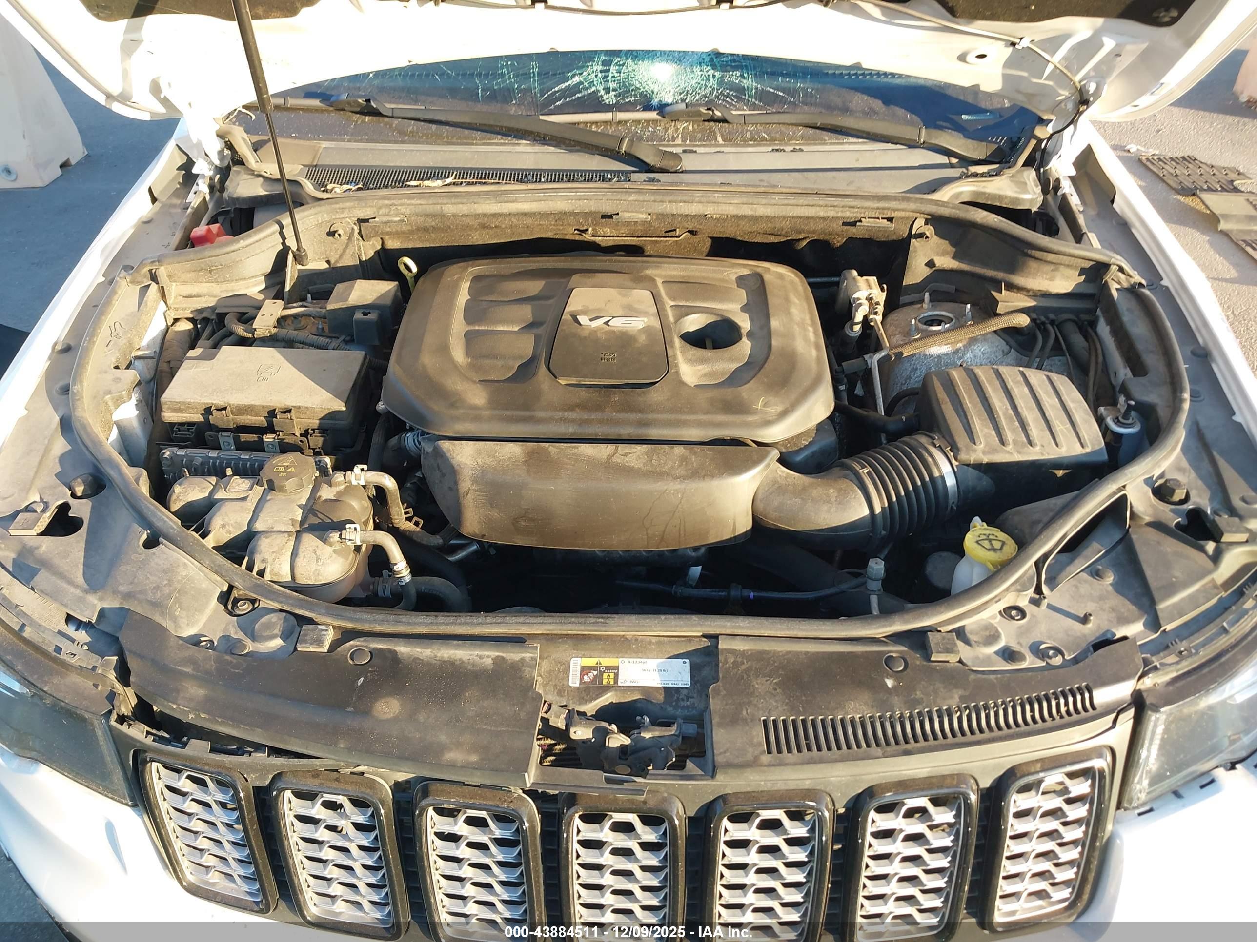 JEEP GRAND image 10