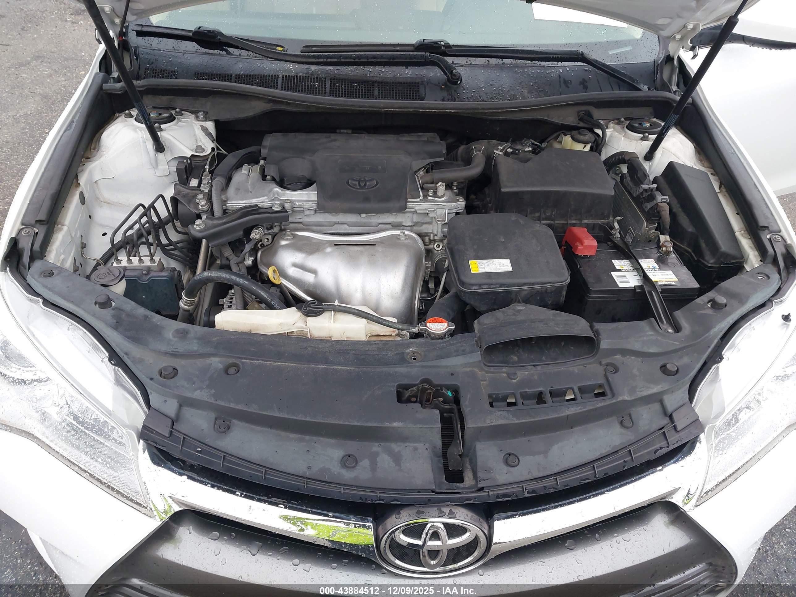 TOYOTA CAMRY image 10