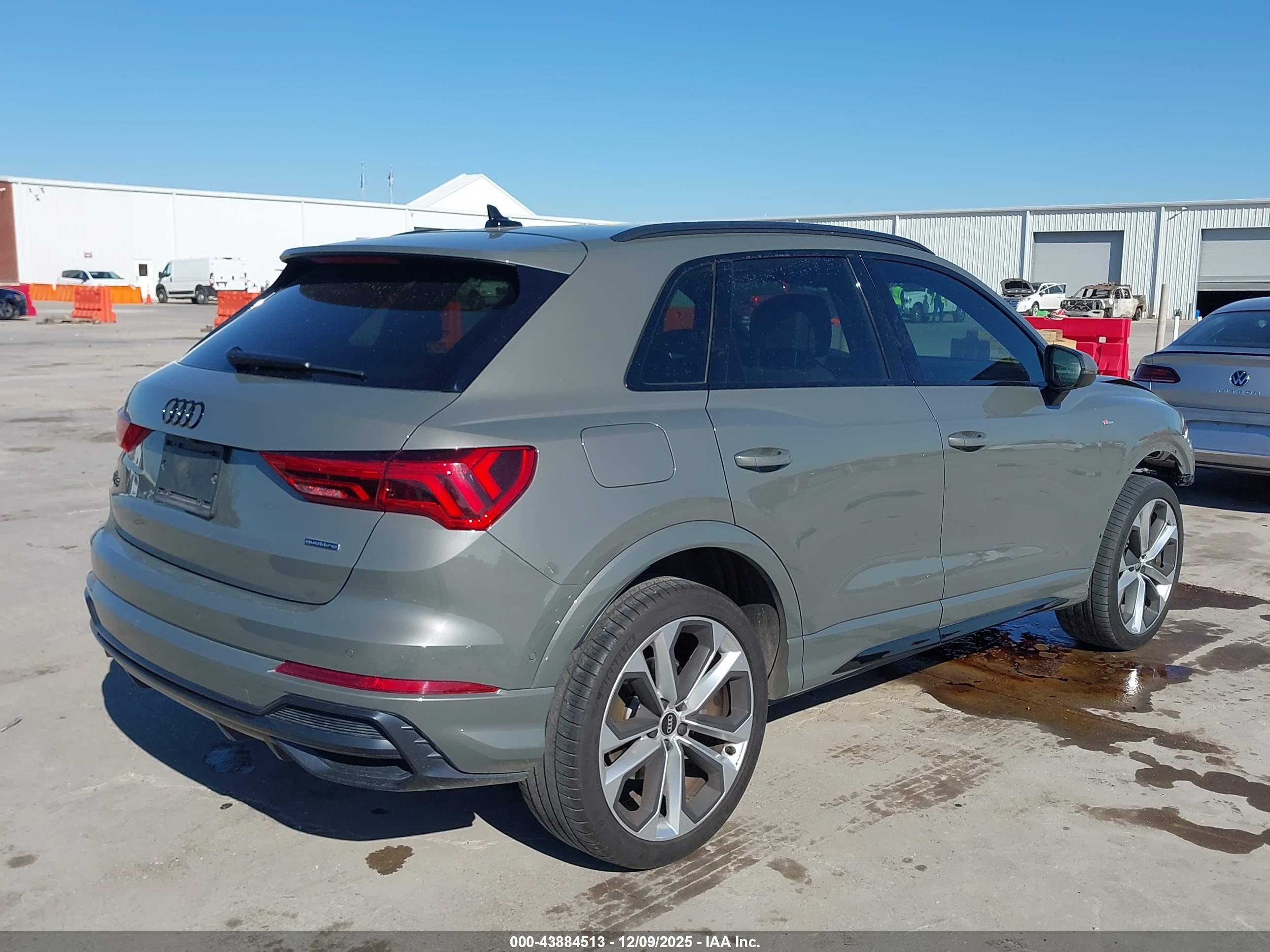 AUDI Q3 image 4