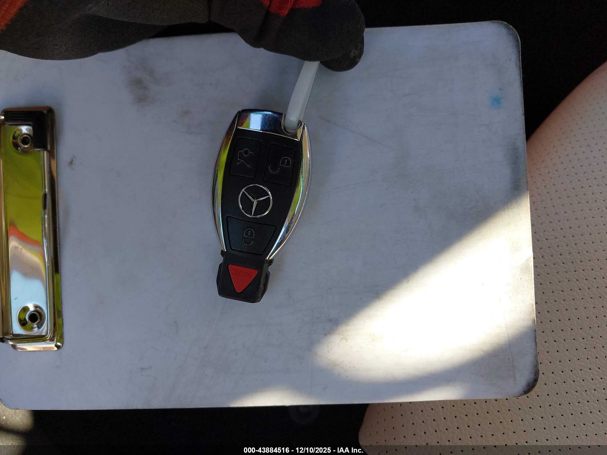 MERCEDES-BENZ C image 11