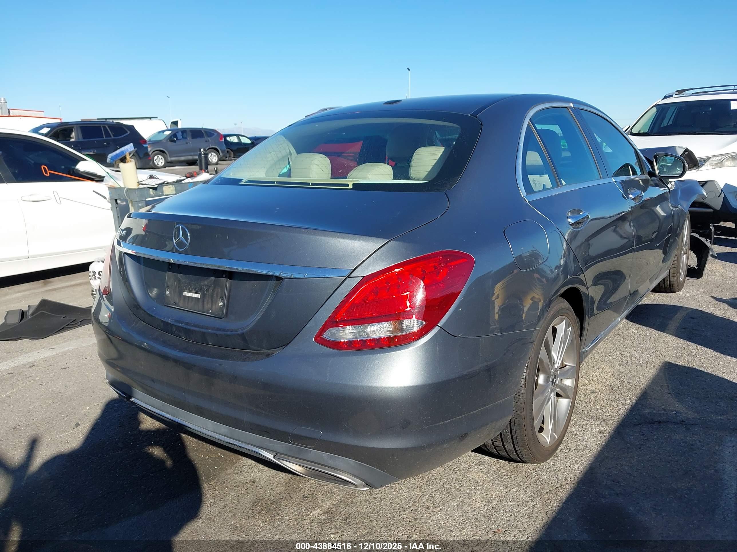 MERCEDES-BENZ C image 4