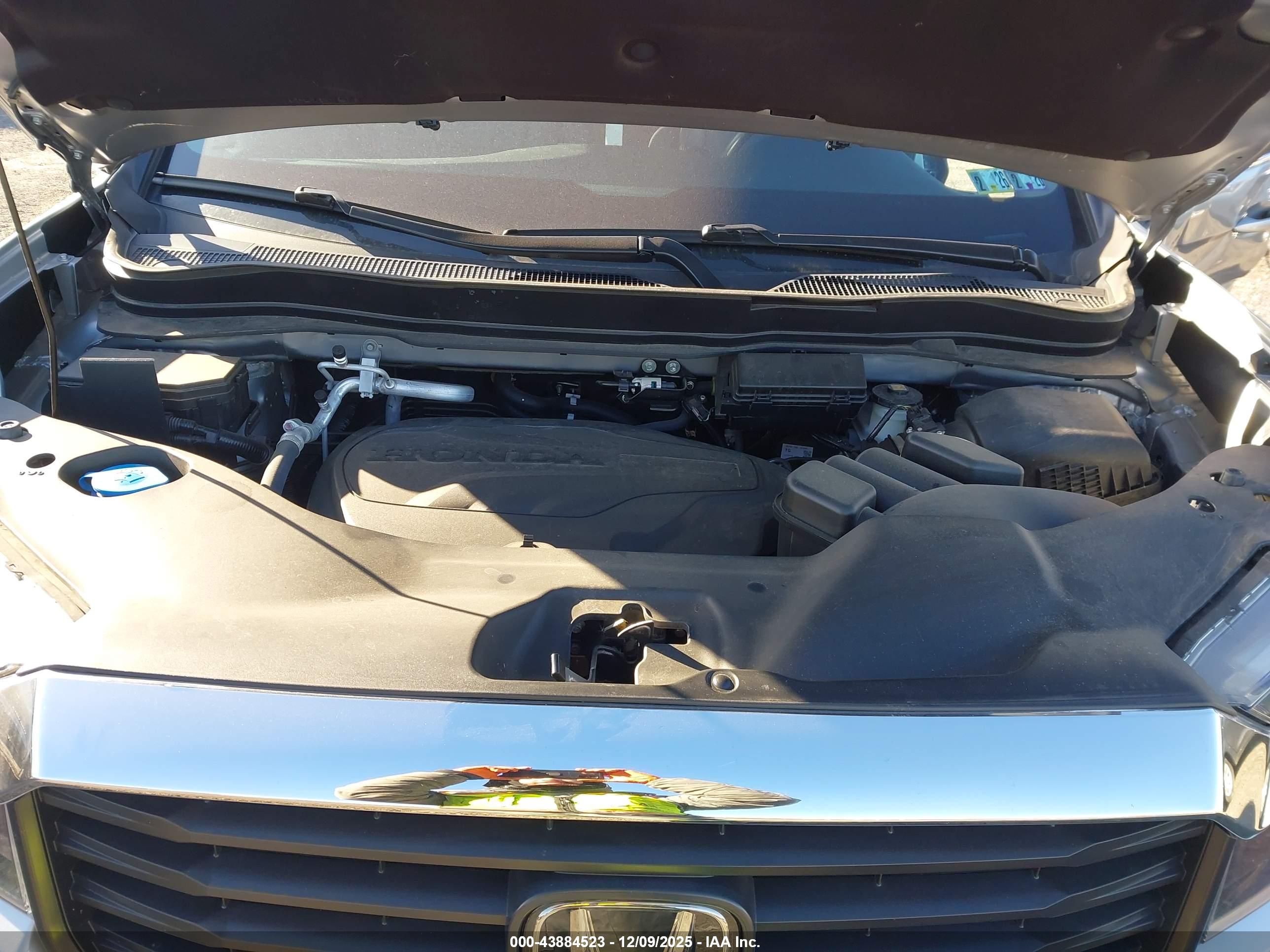 HONDA RIDGELINE image 10