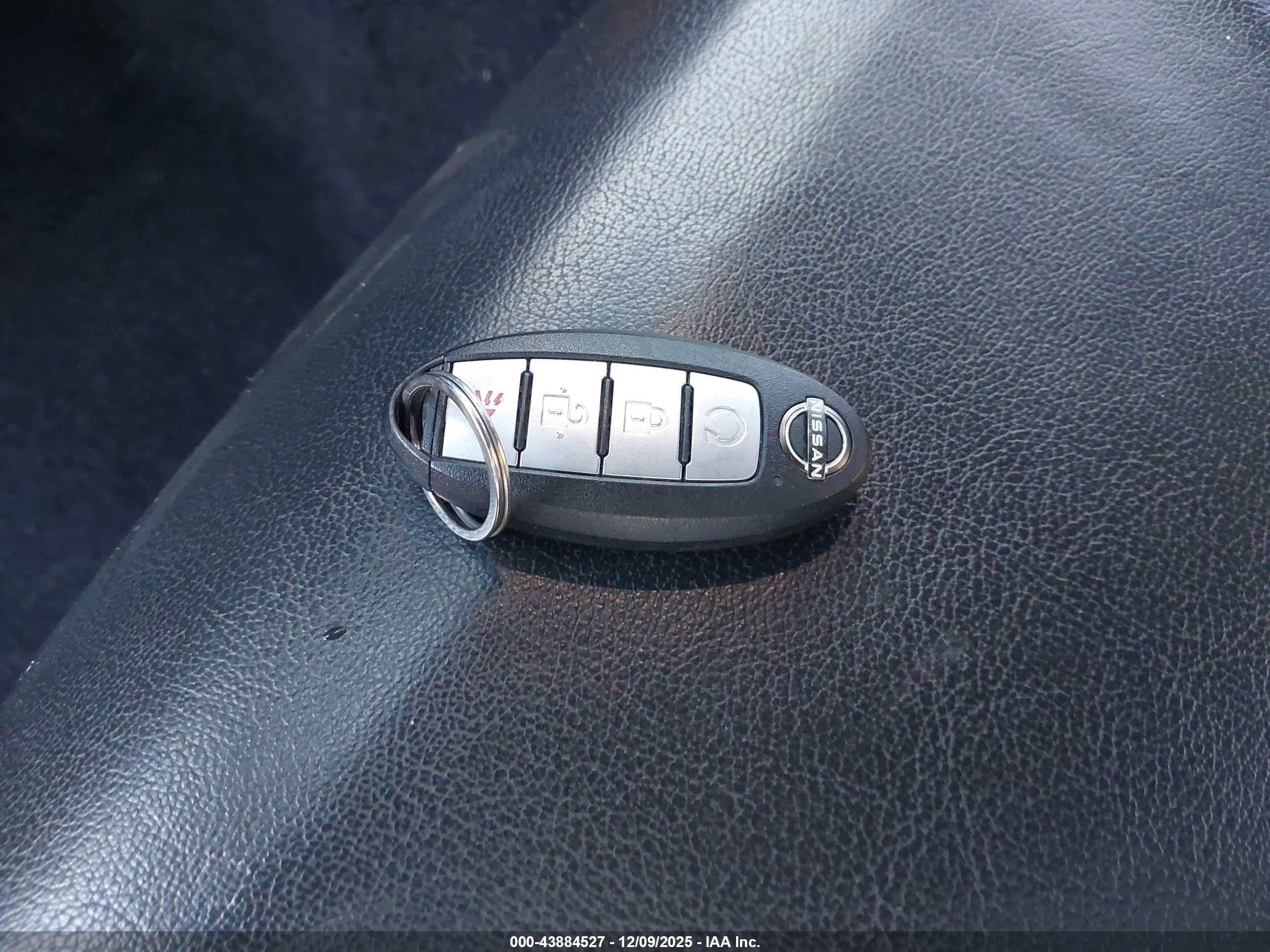 NISSAN FRONTIER image 11