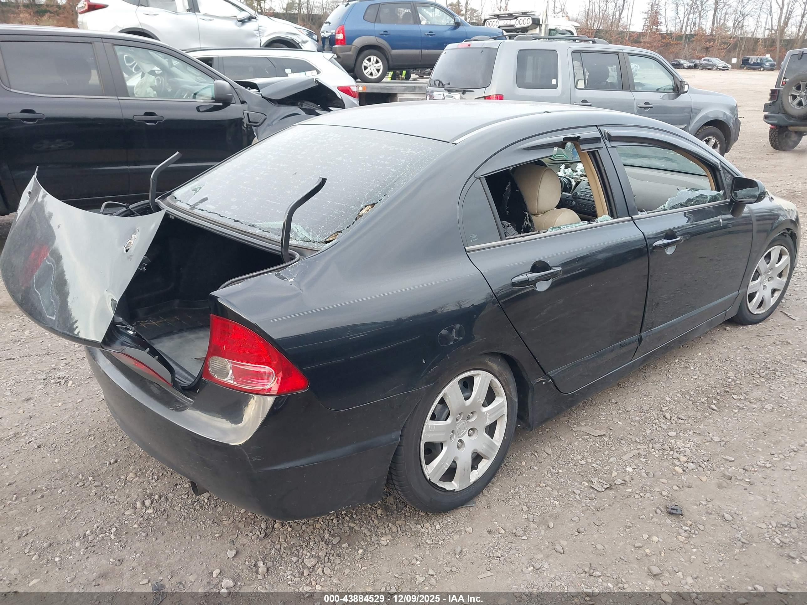 HONDA CIVIC image 4