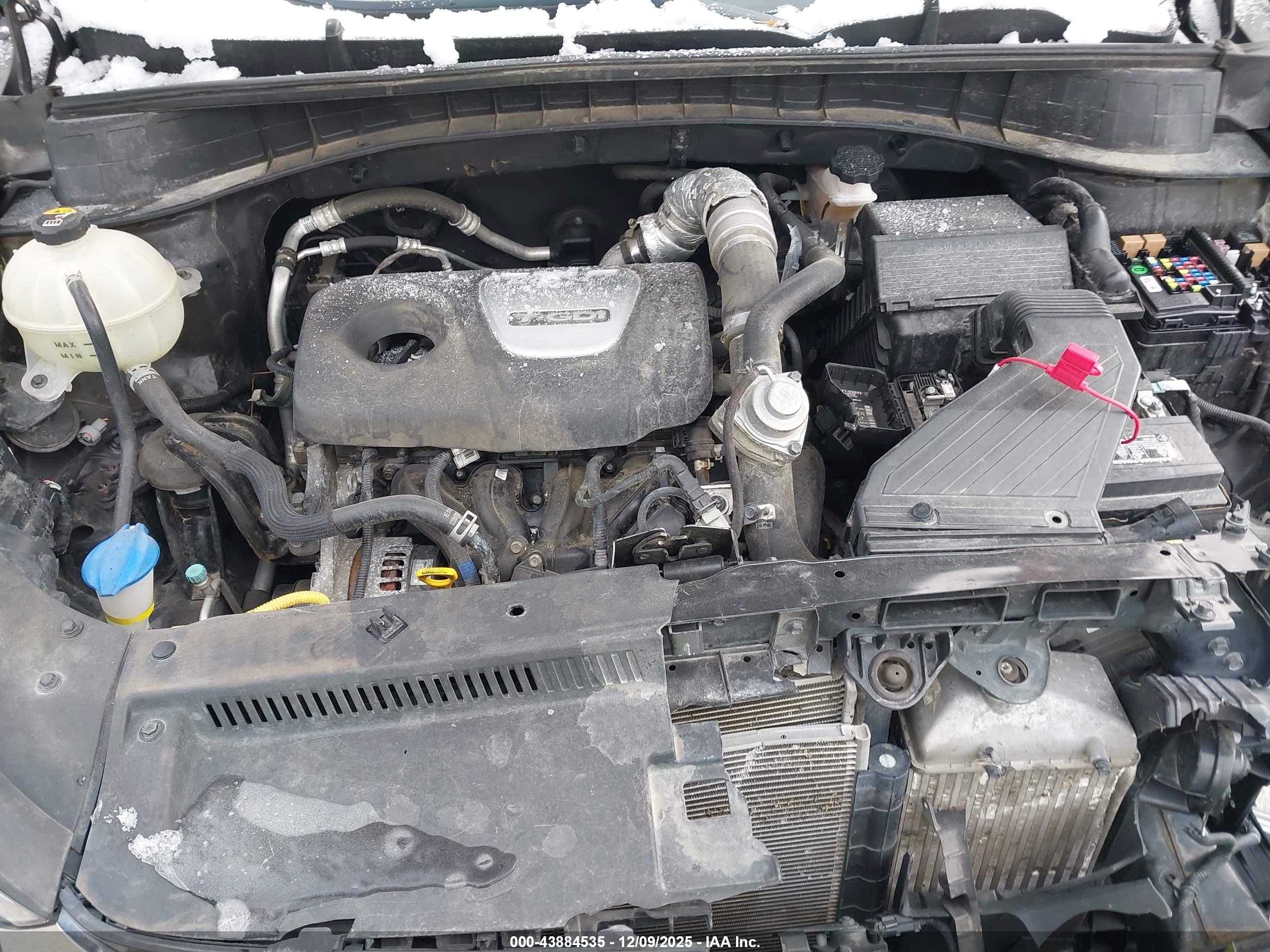 HYUNDAI TUCSON image 10