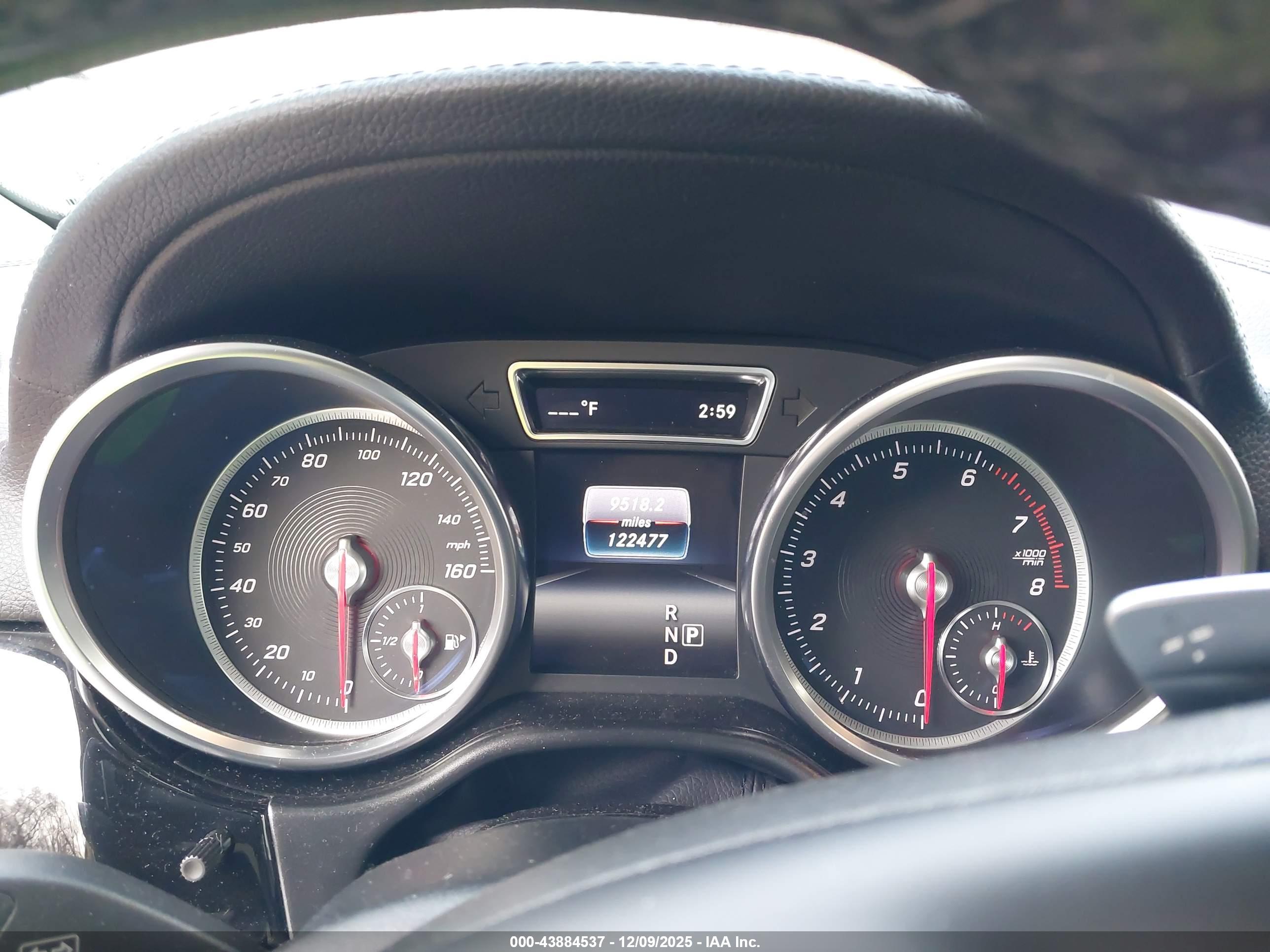 MERCEDES-BENZ GLS image 7