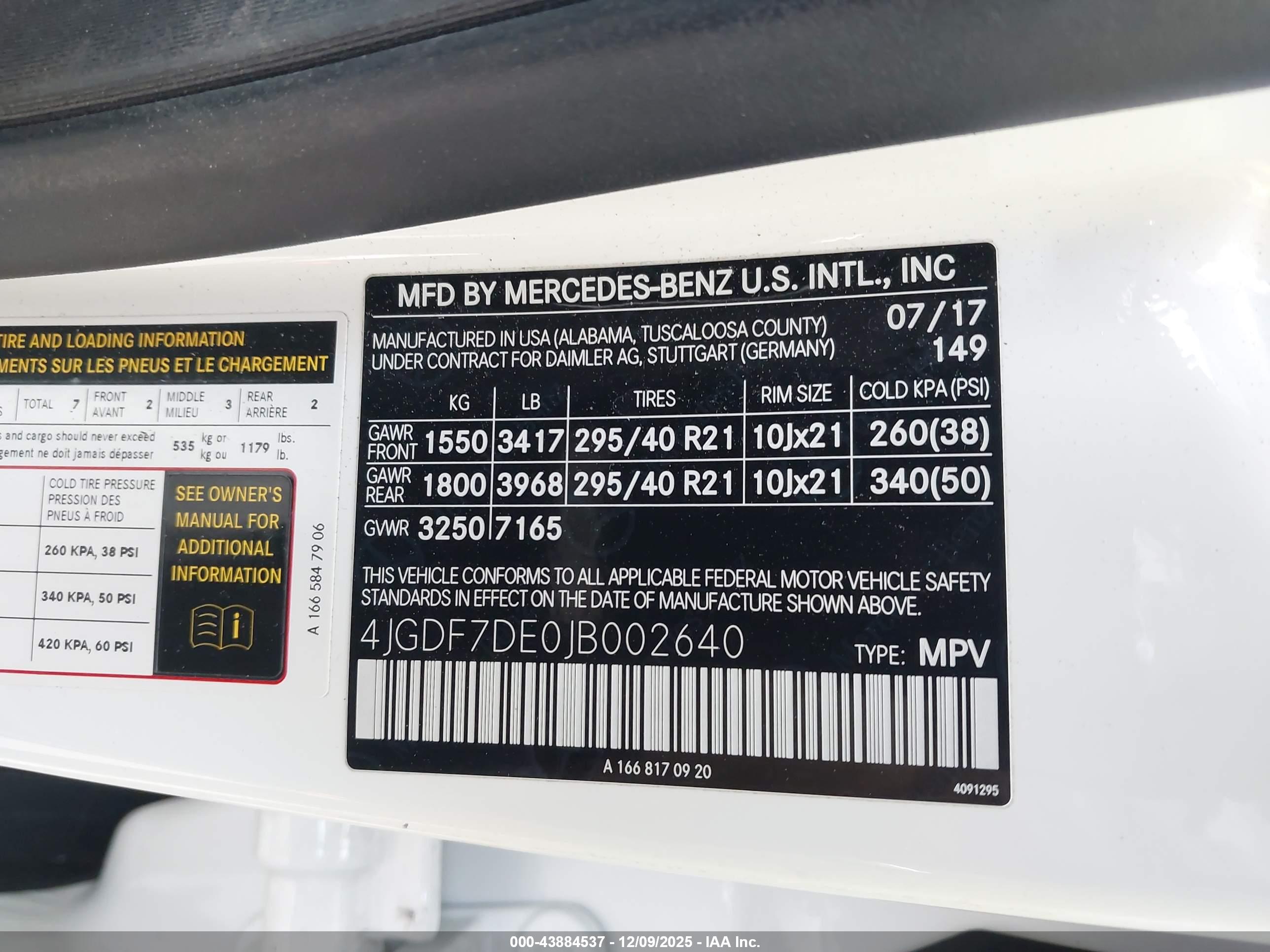 MERCEDES-BENZ GLS image 9