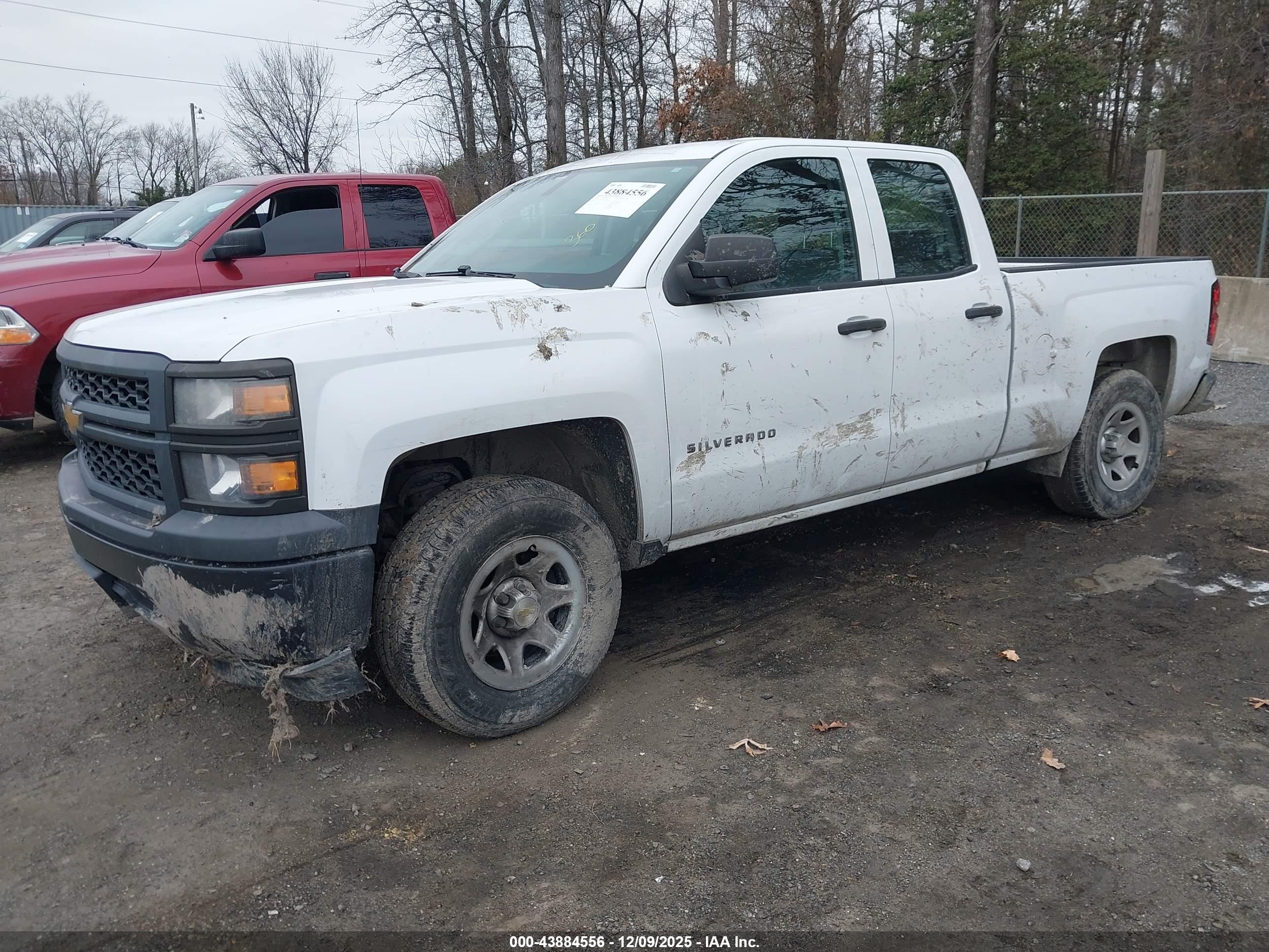 CHEVROLET SILVERADO image 2