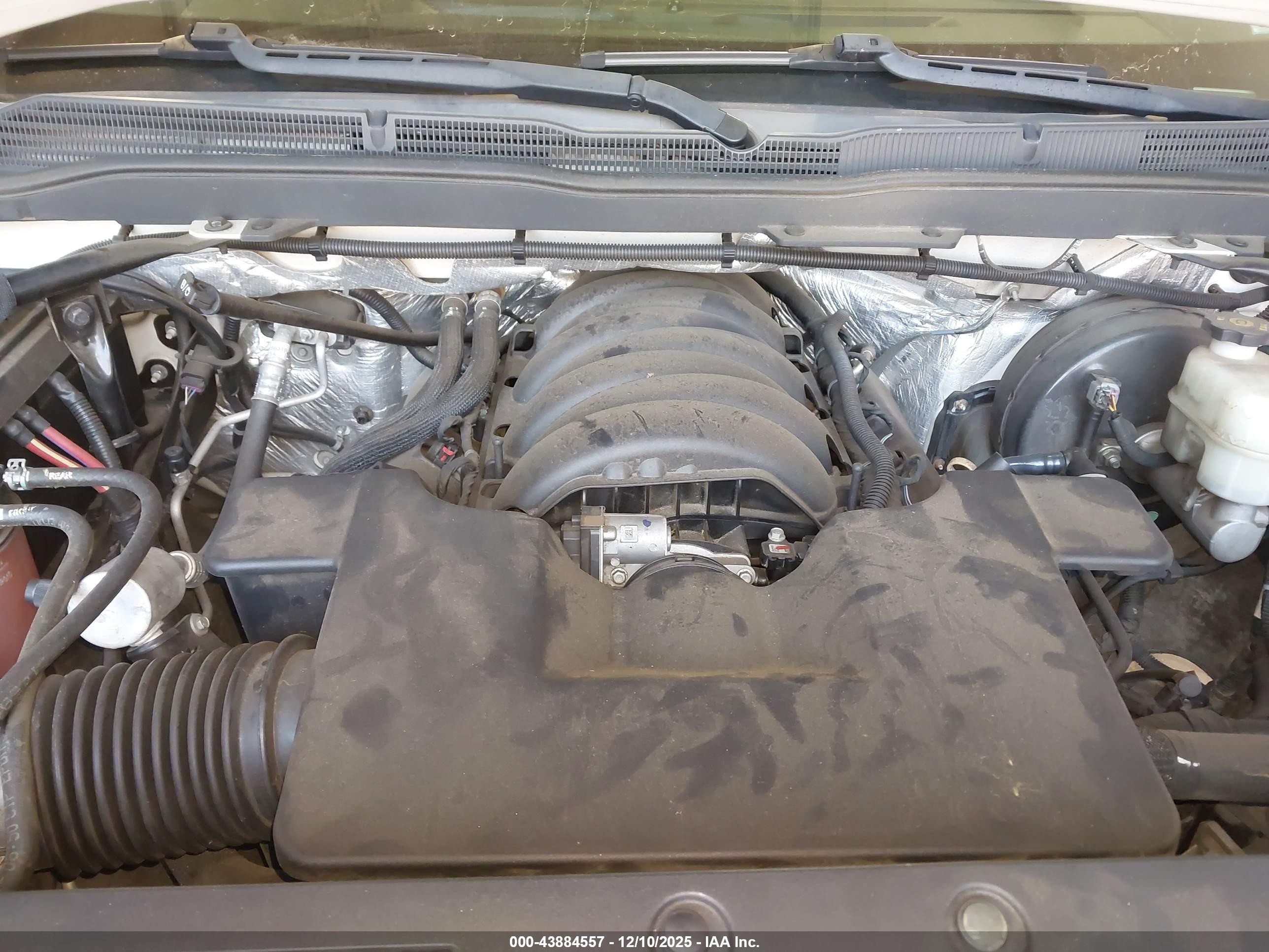 CHEVROLET SILVERADO image 10