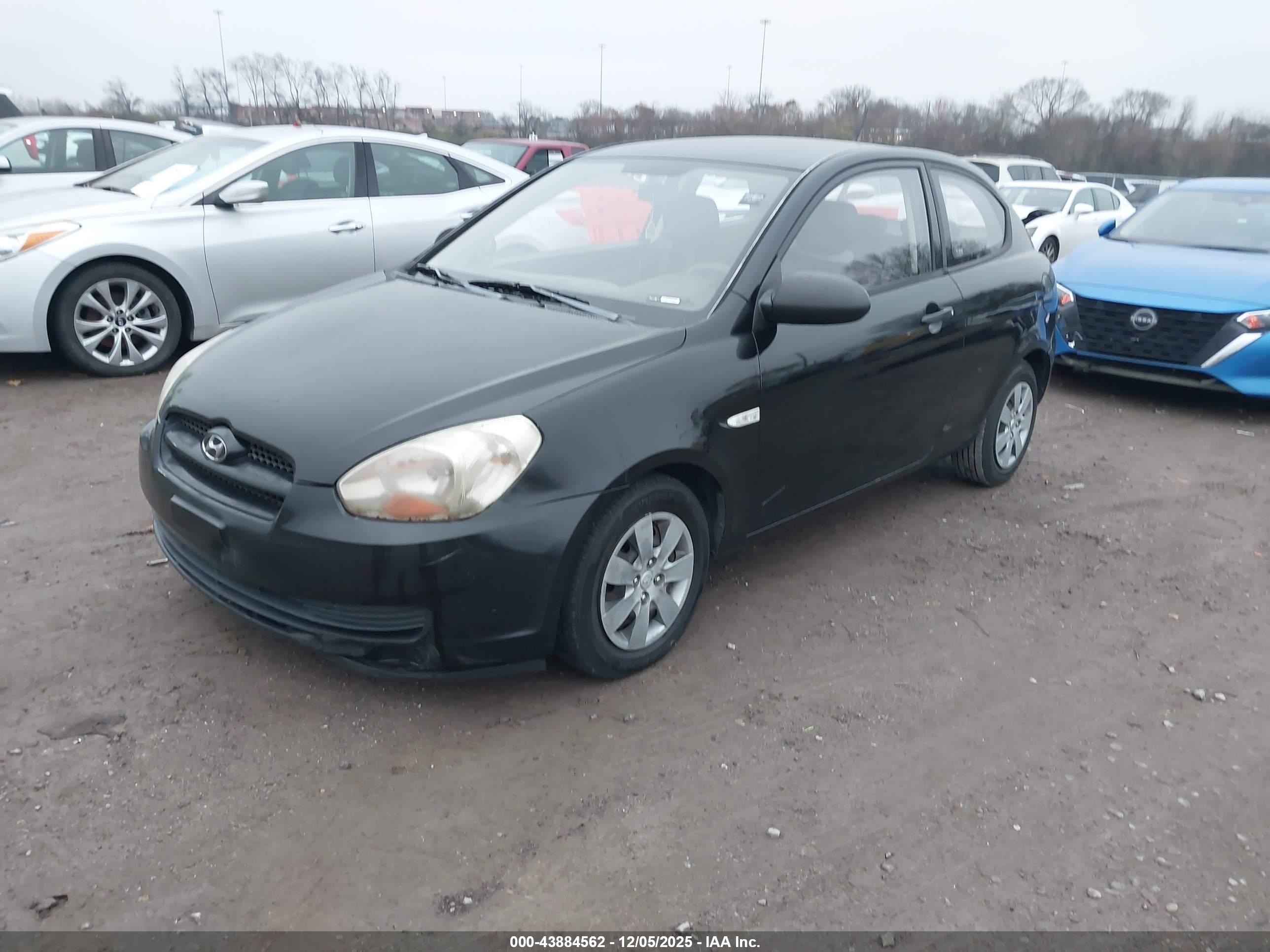HYUNDAI ACCENT image 2