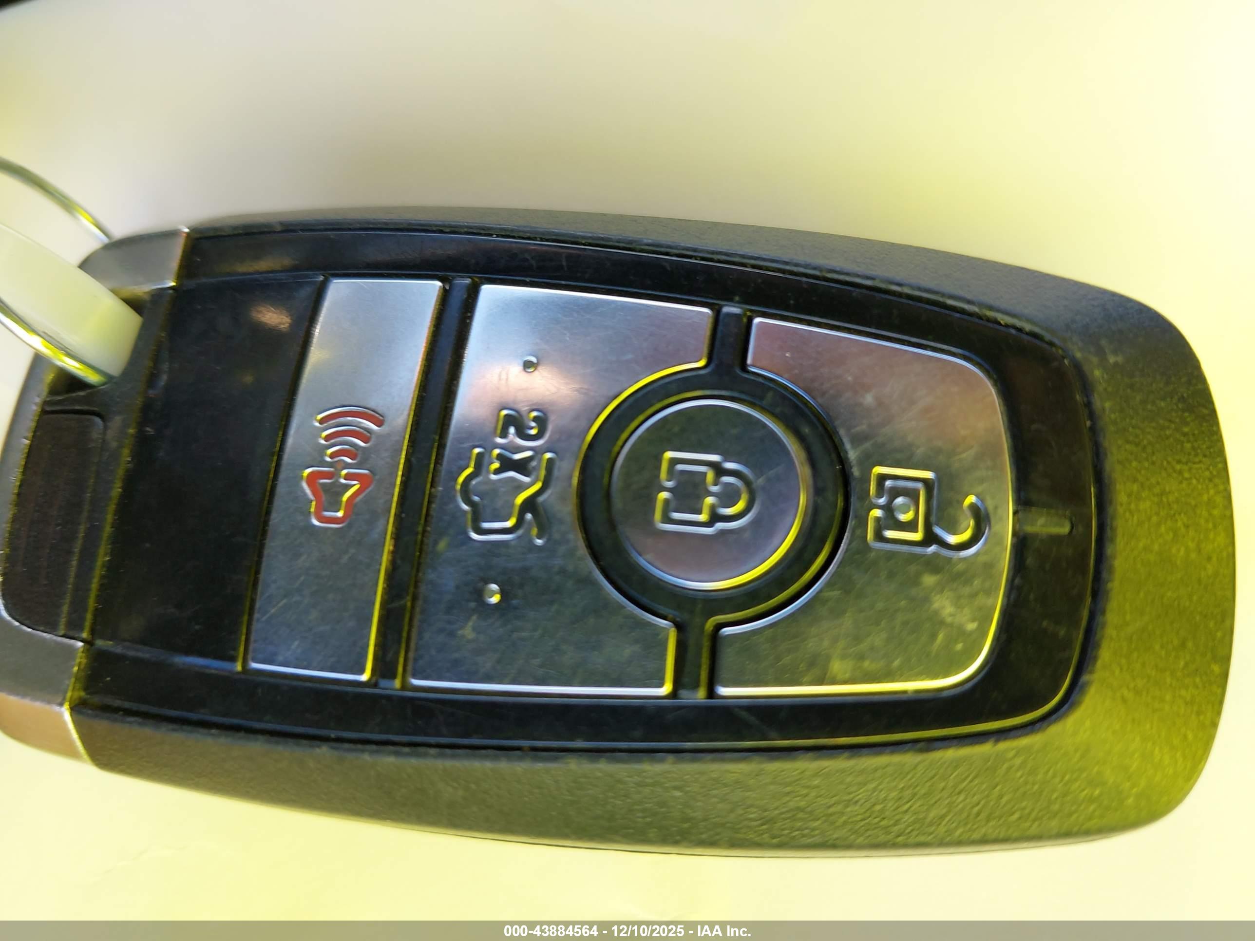 FORD MUSTANG image 11