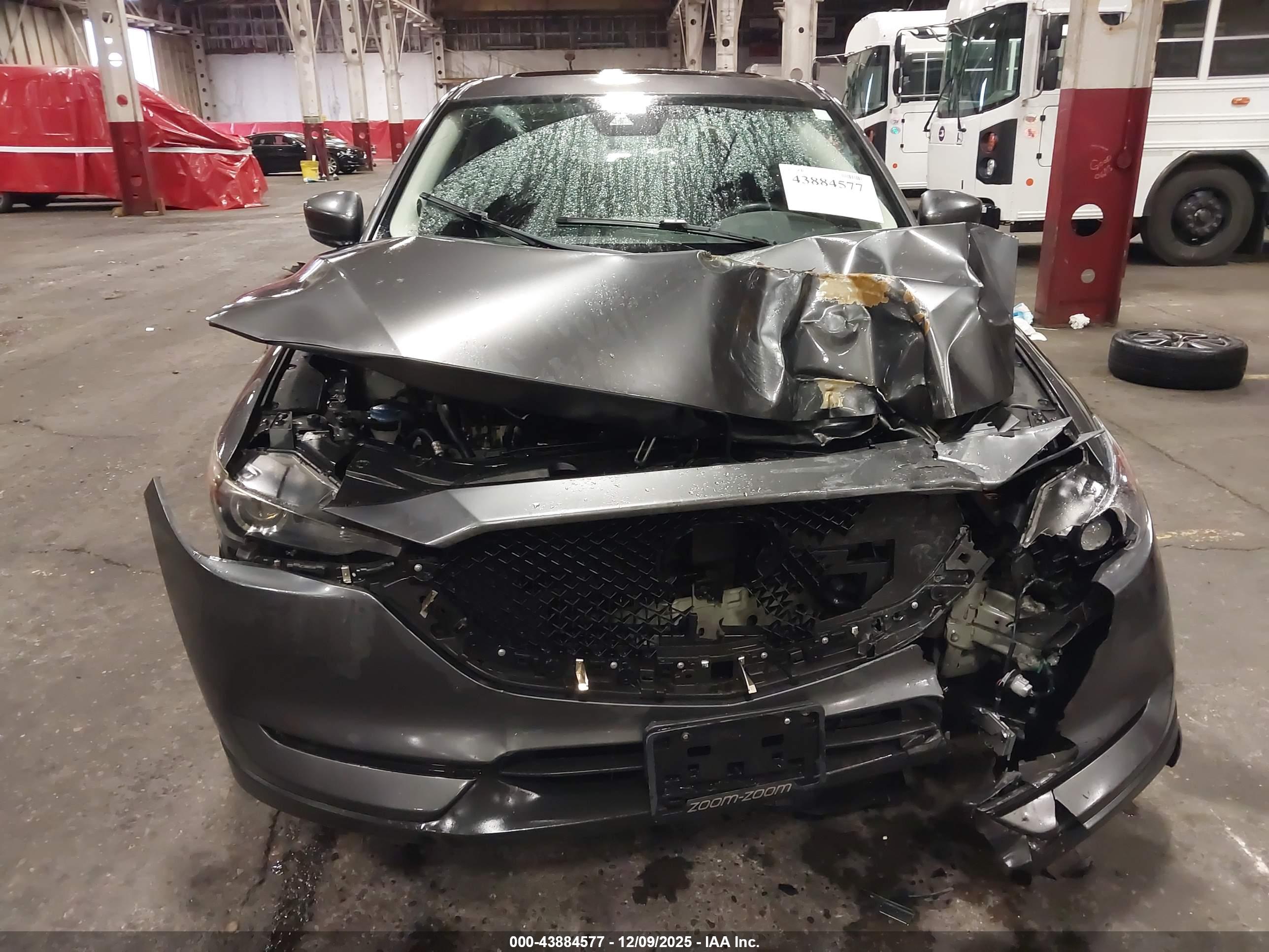 MAZDA CX-5 image 6