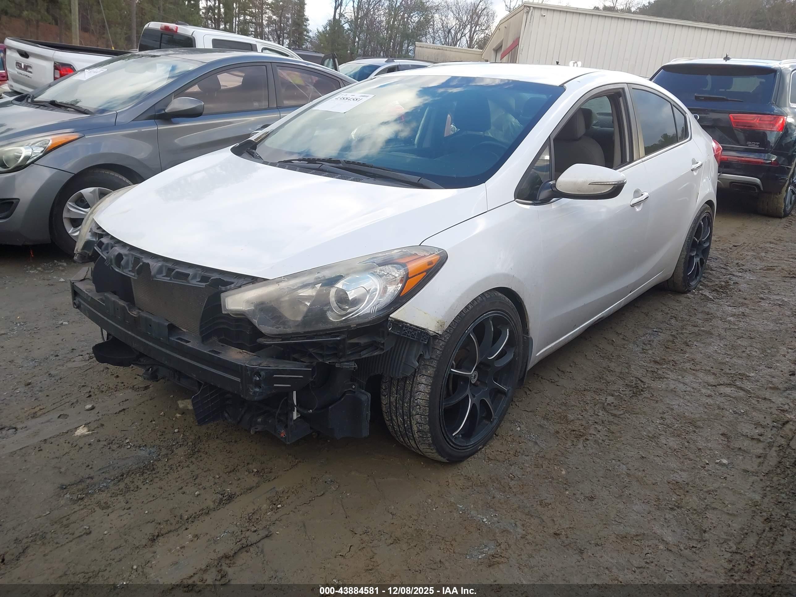 KIA FORTE image 2