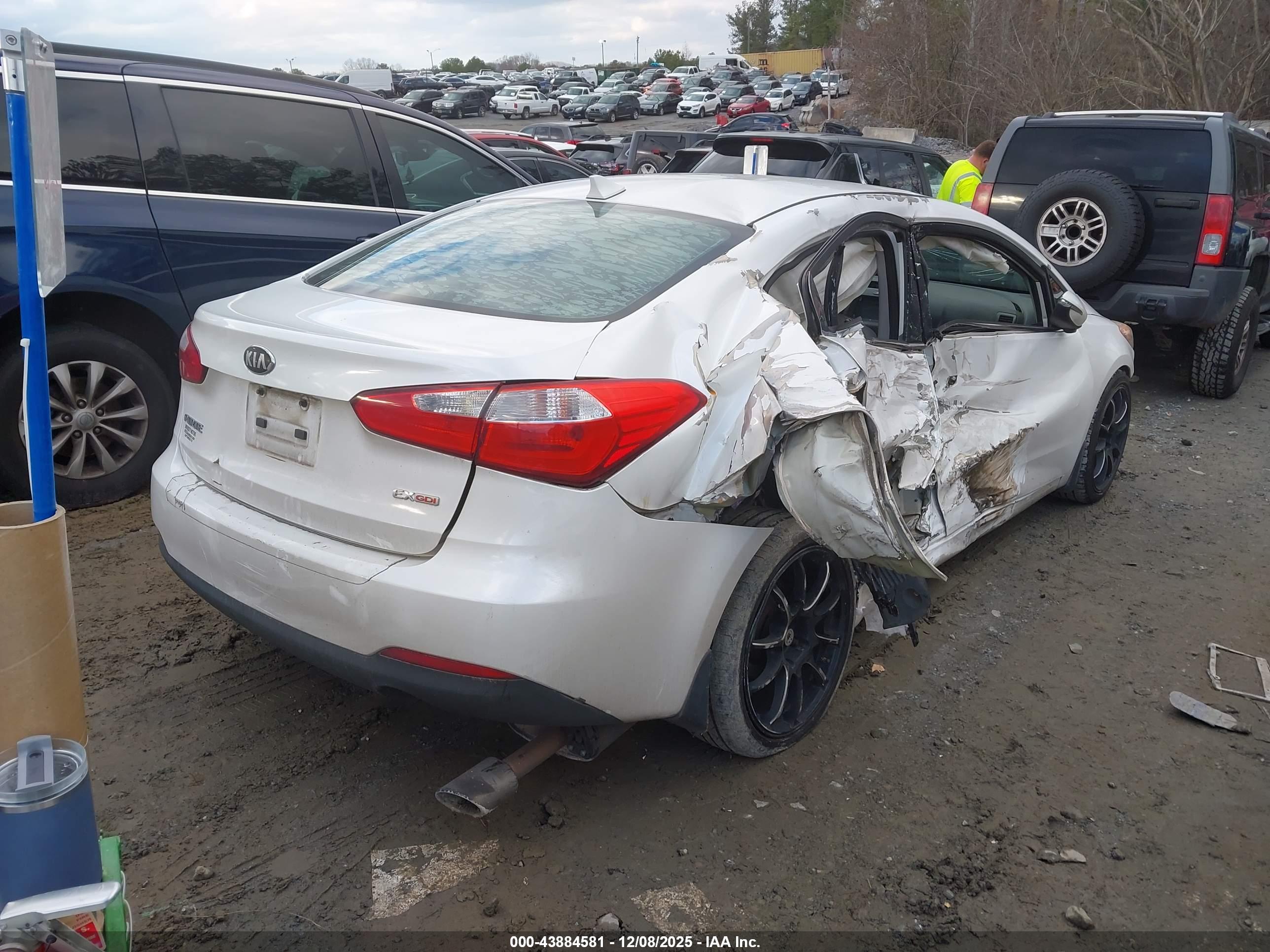 KIA FORTE image 4
