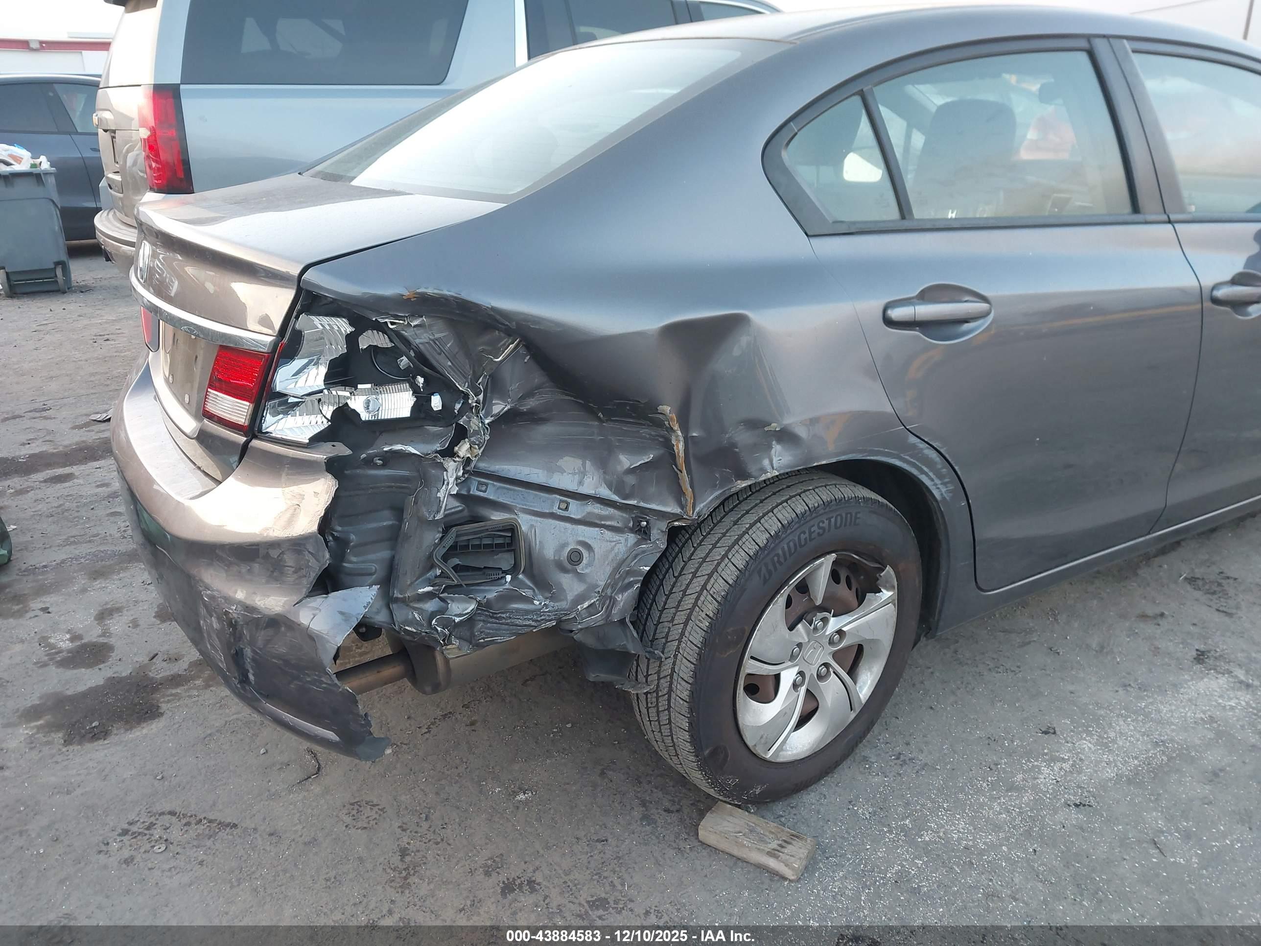 HONDA CIVIC image 6