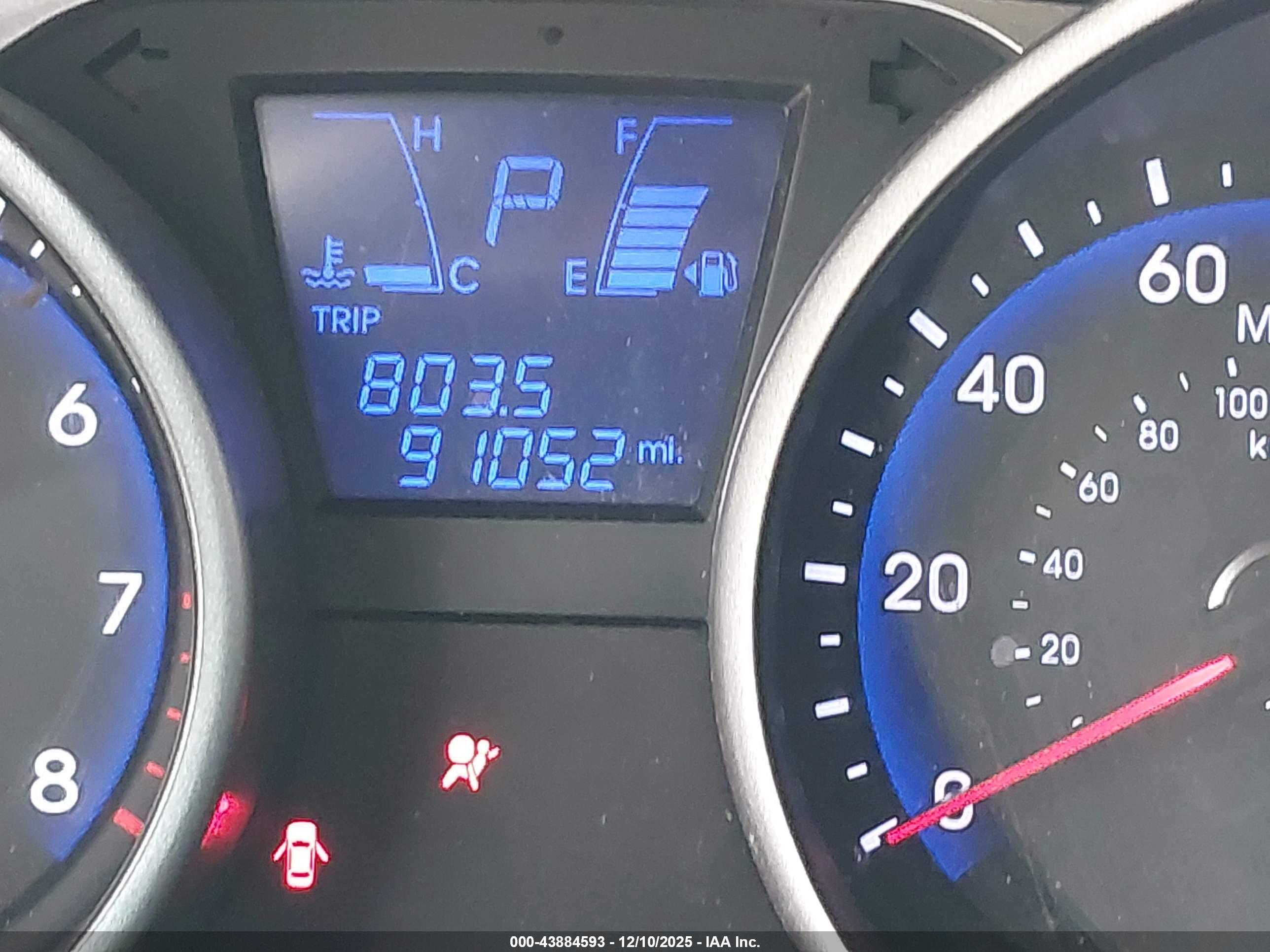 HYUNDAI TUCSON image 7