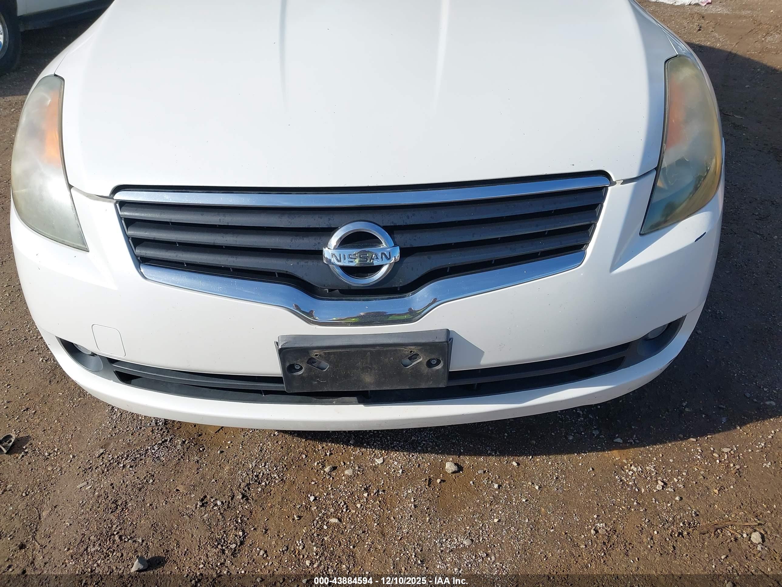 NISSAN ALTIMA image 6