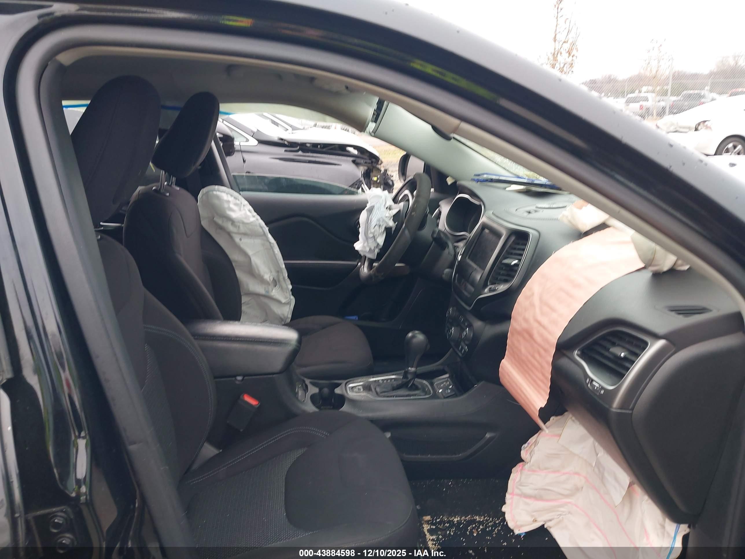 JEEP CHEROKEE image 5
