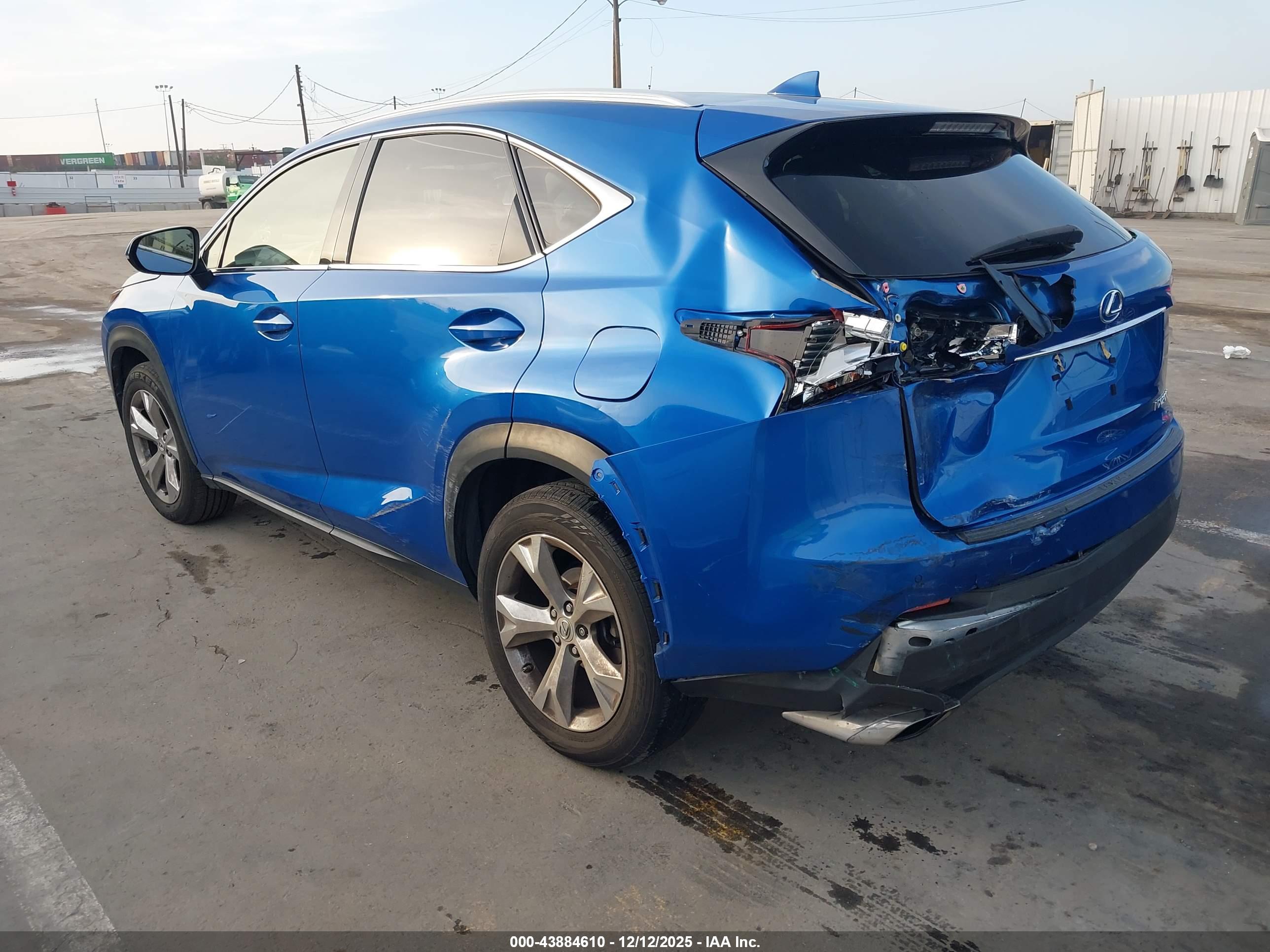 LEXUS NX image 3