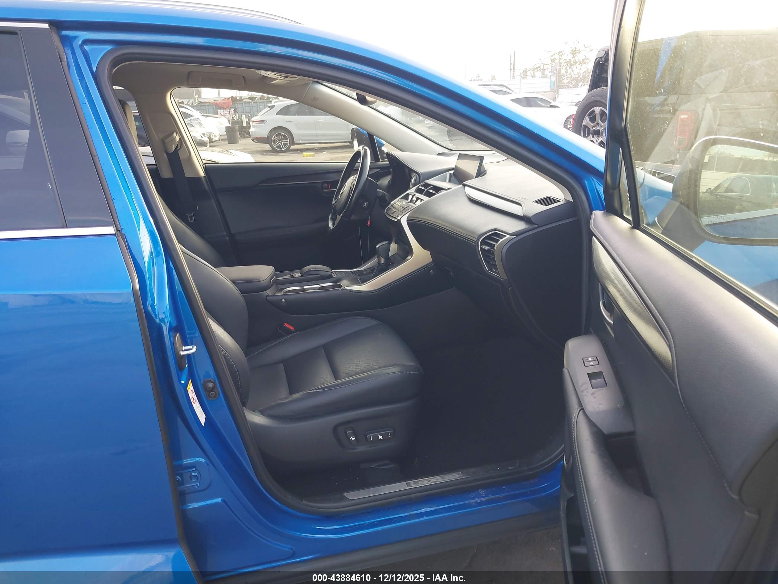 LEXUS NX image 5