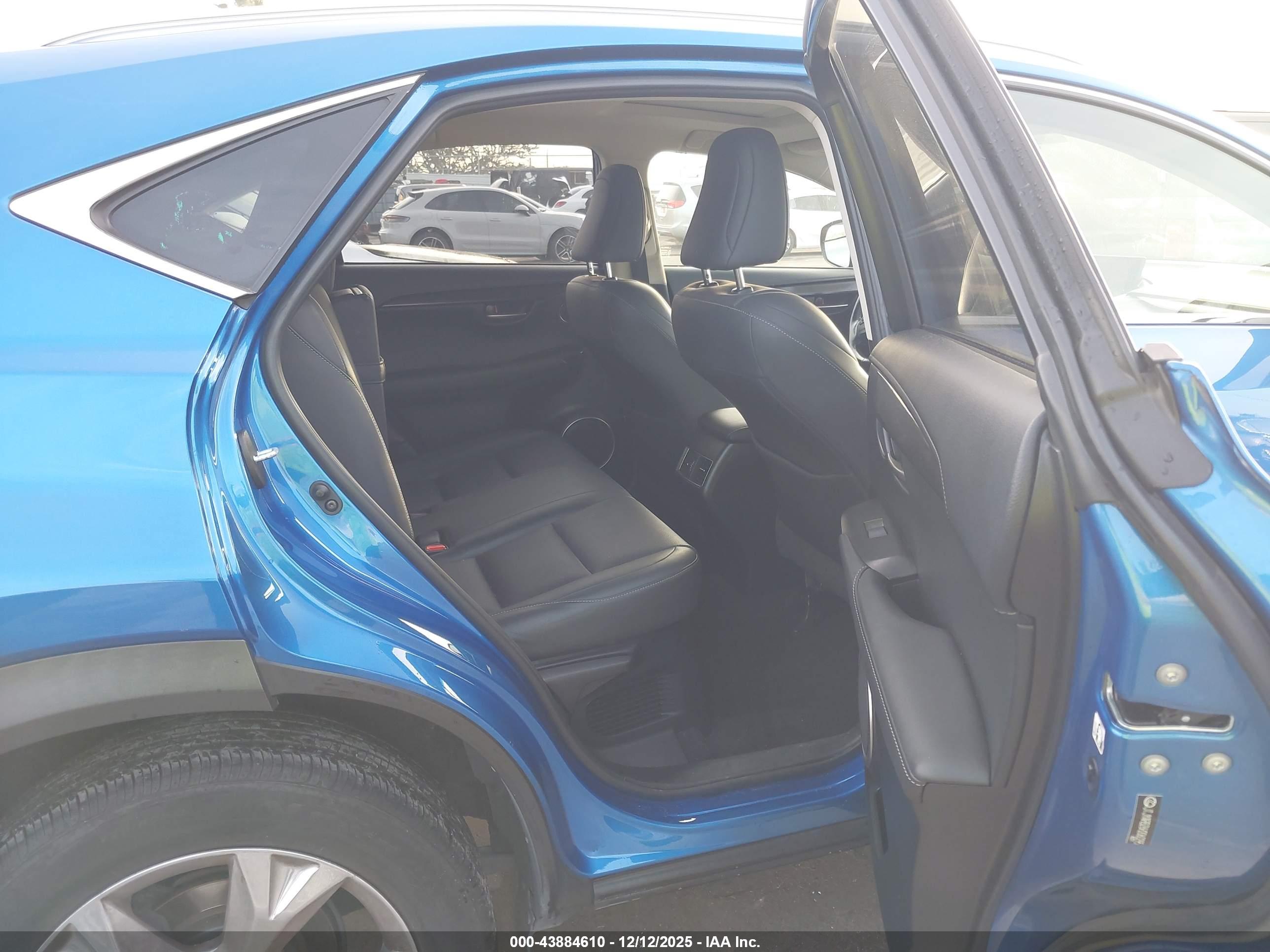 LEXUS NX image 8