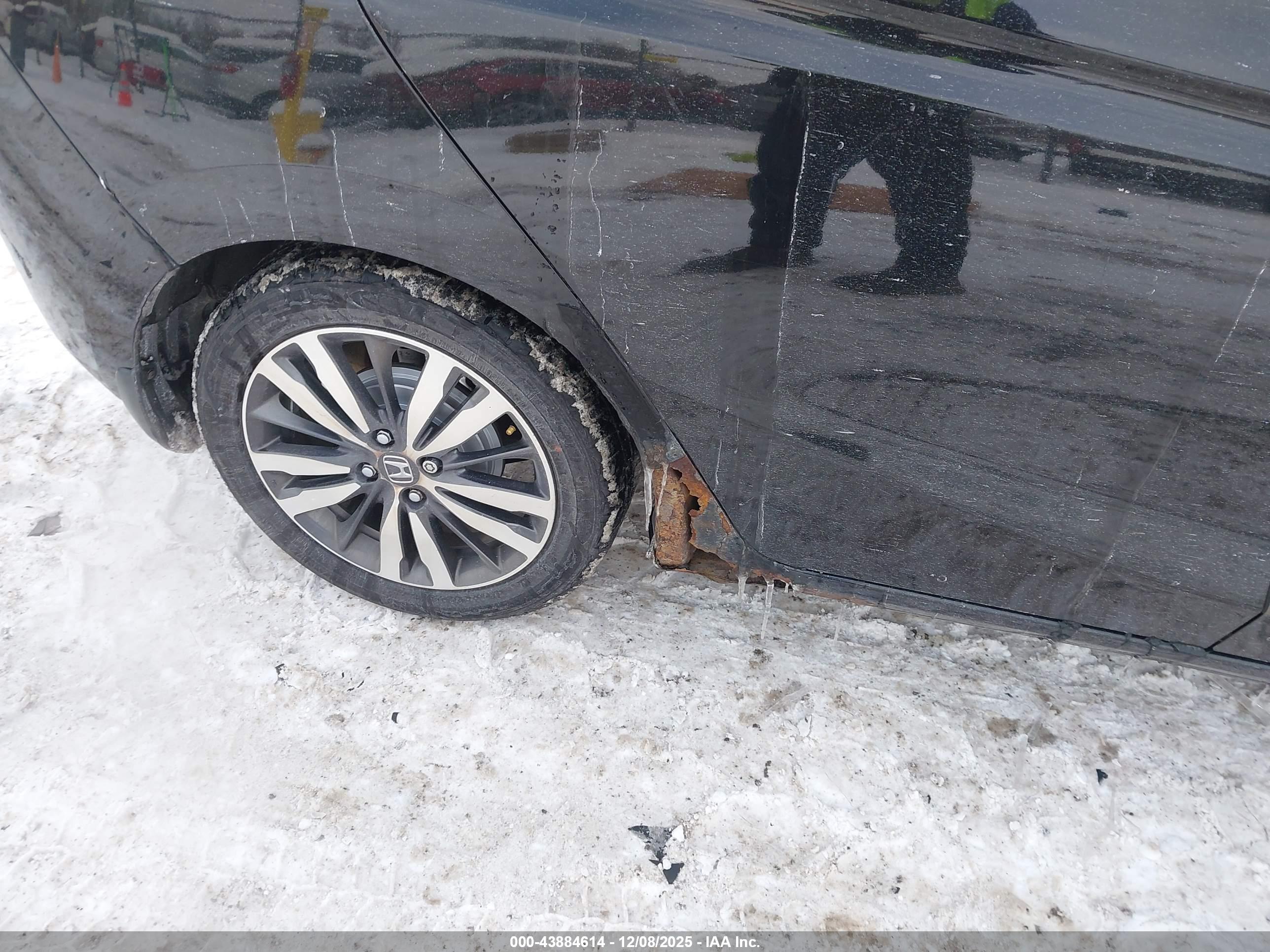 HONDA FIT image 6