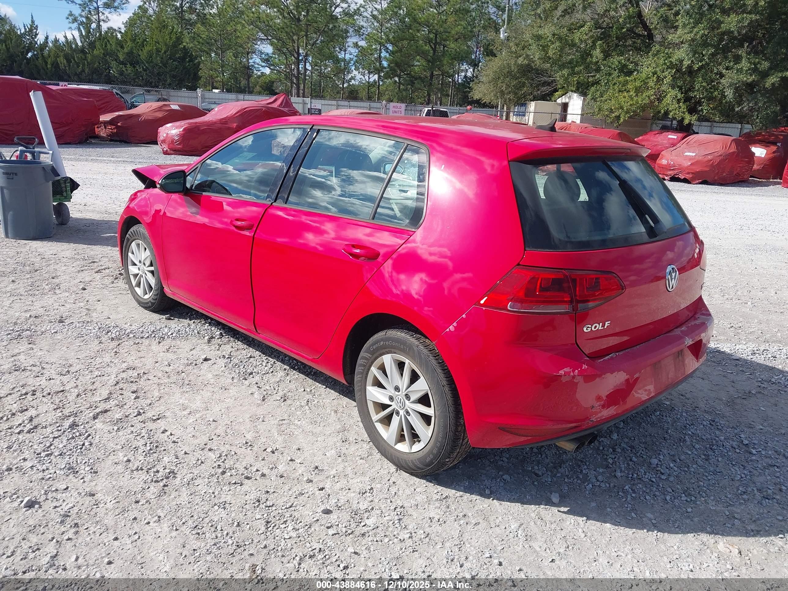 VOLKSWAGEN GOLF image 3