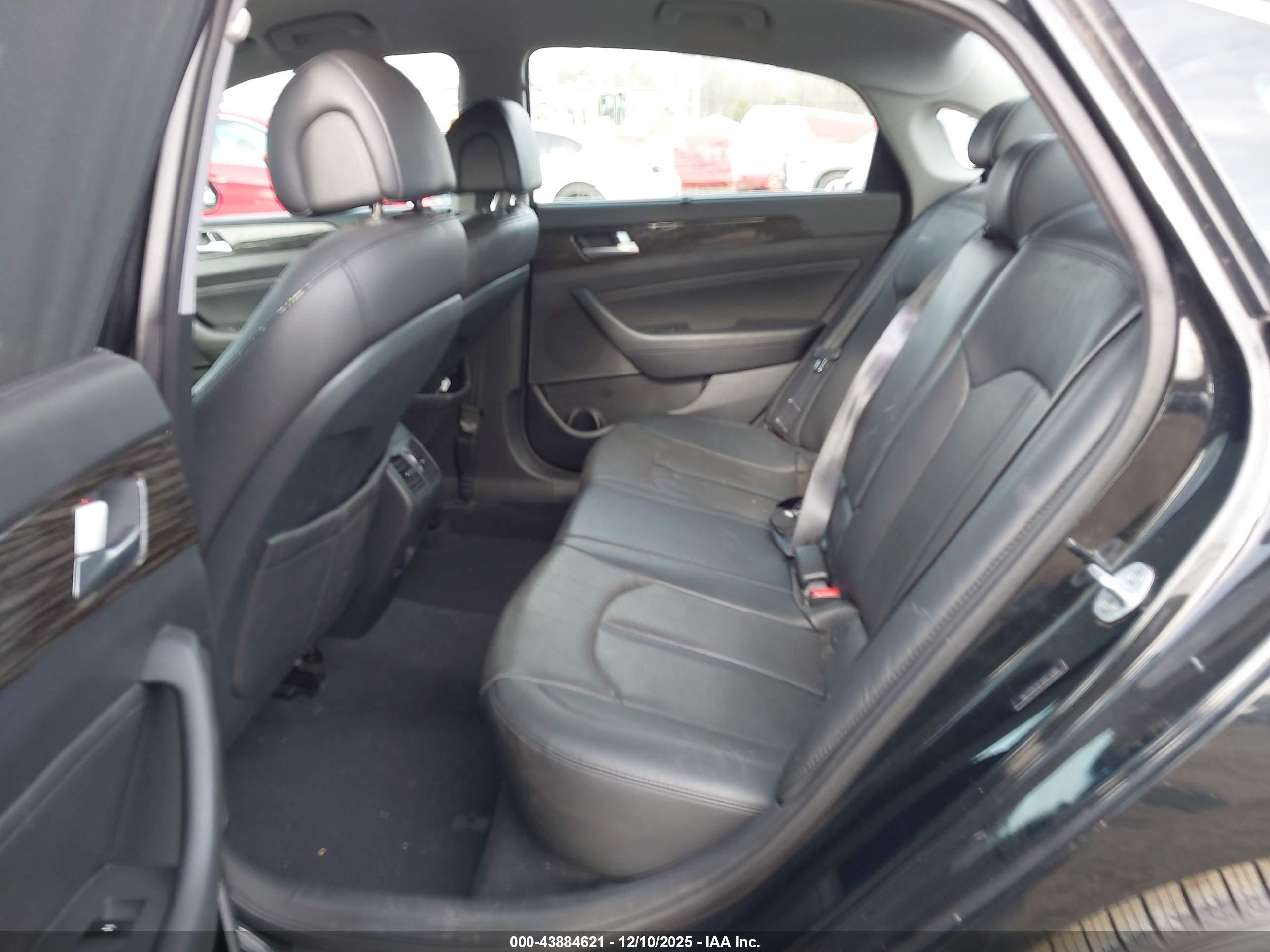 HYUNDAI SONATA image 8