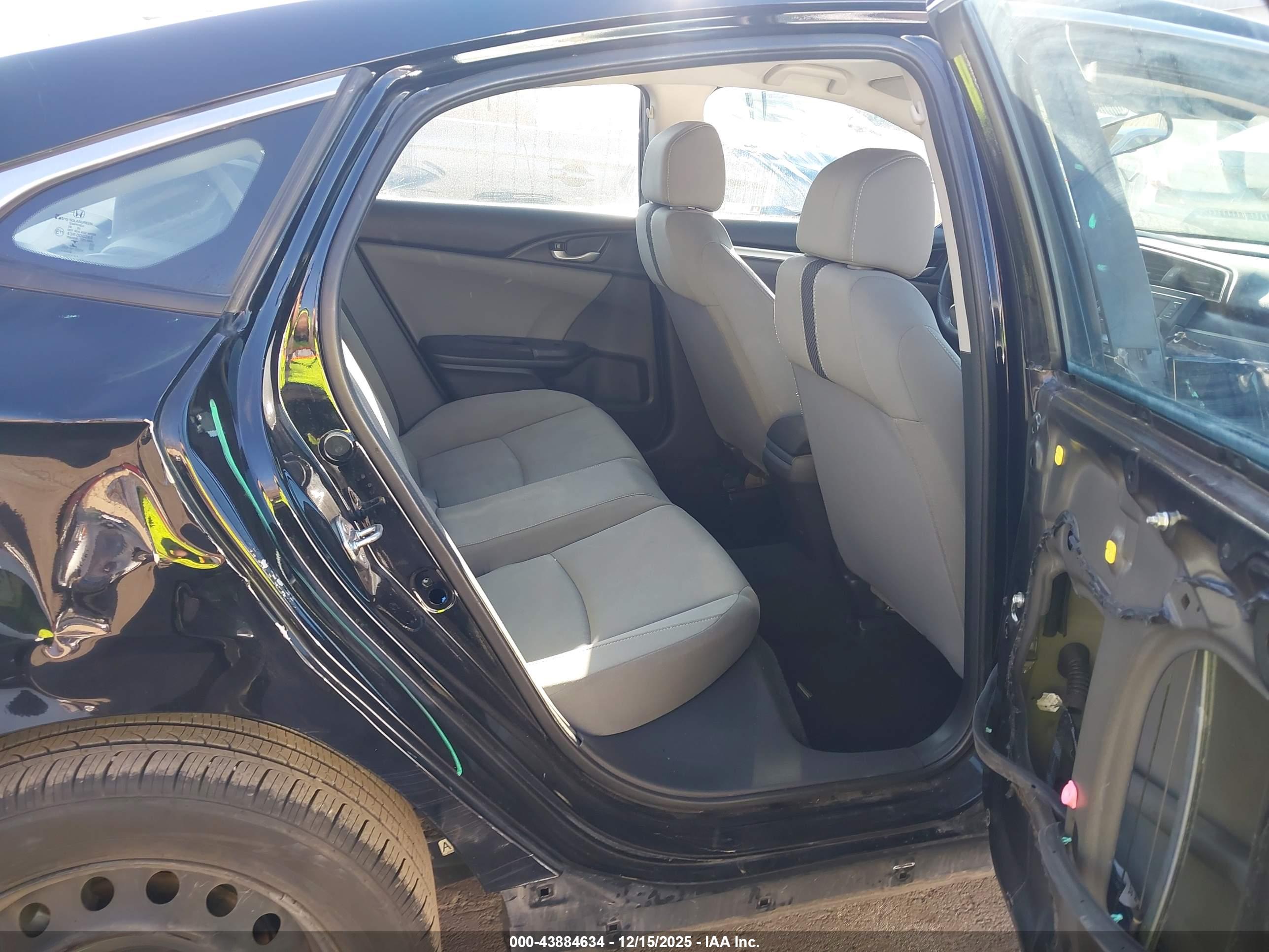 HONDA CIVIC image 8