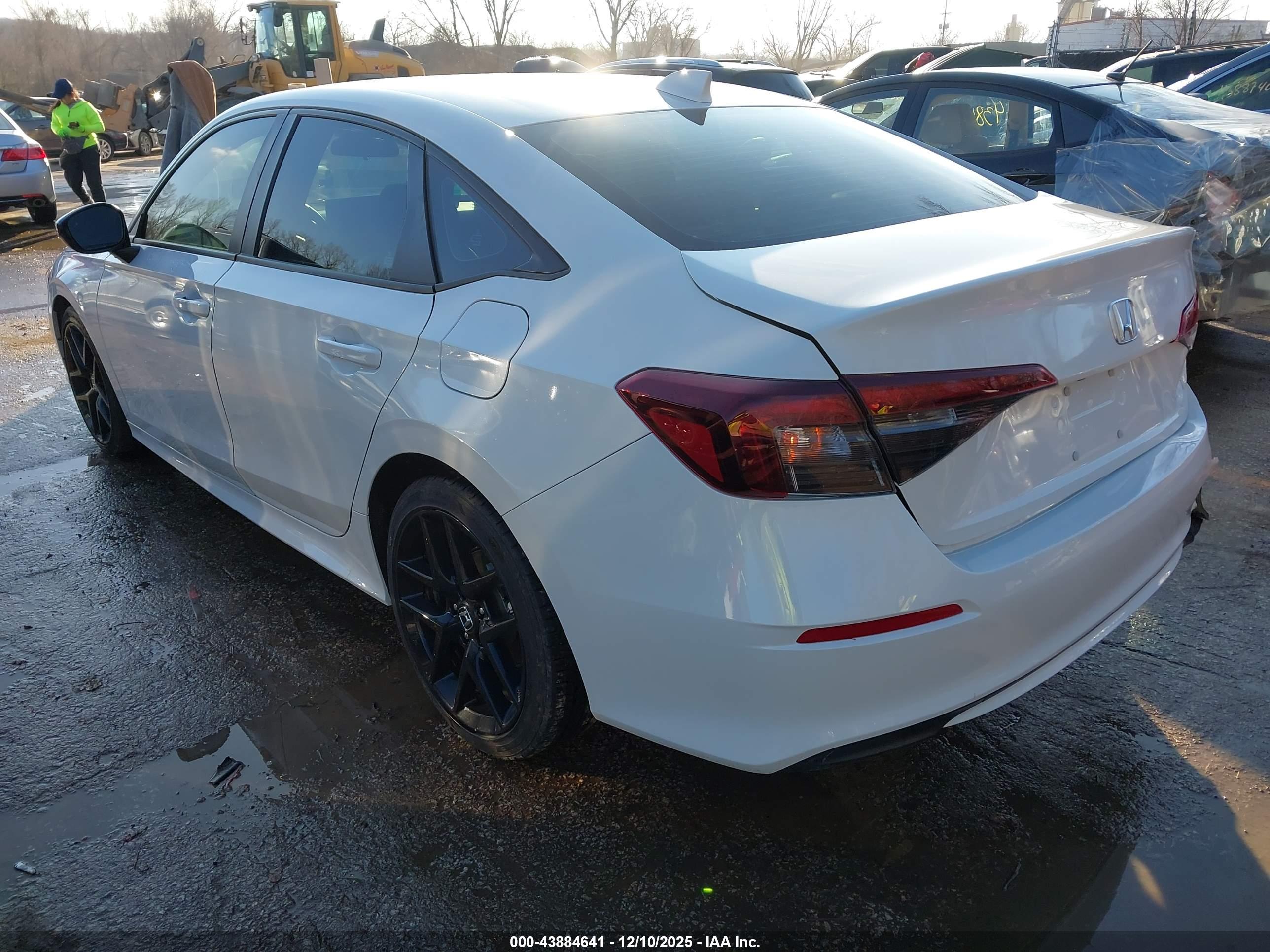 HONDA CIVIC image 3
