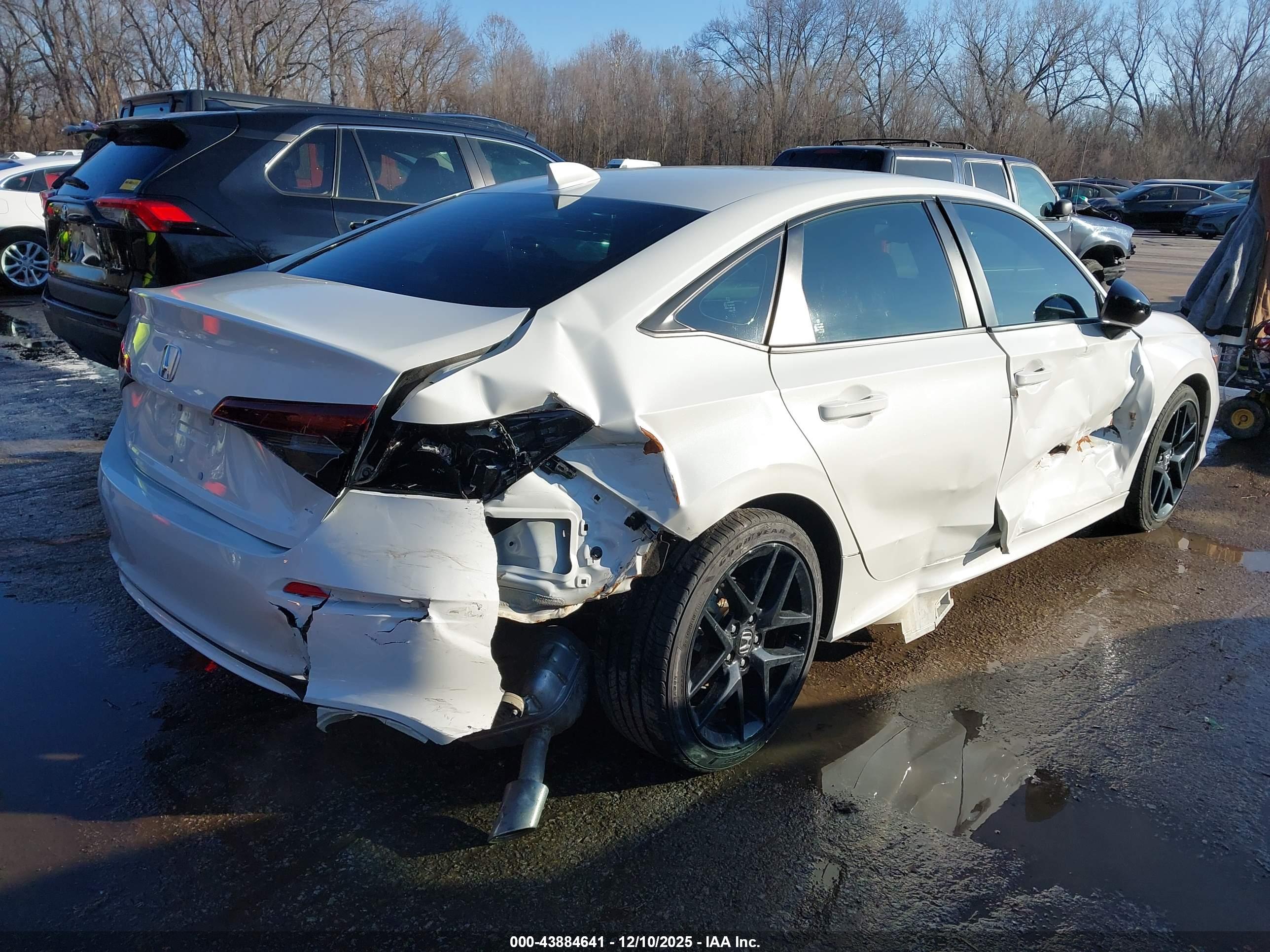 HONDA CIVIC image 4