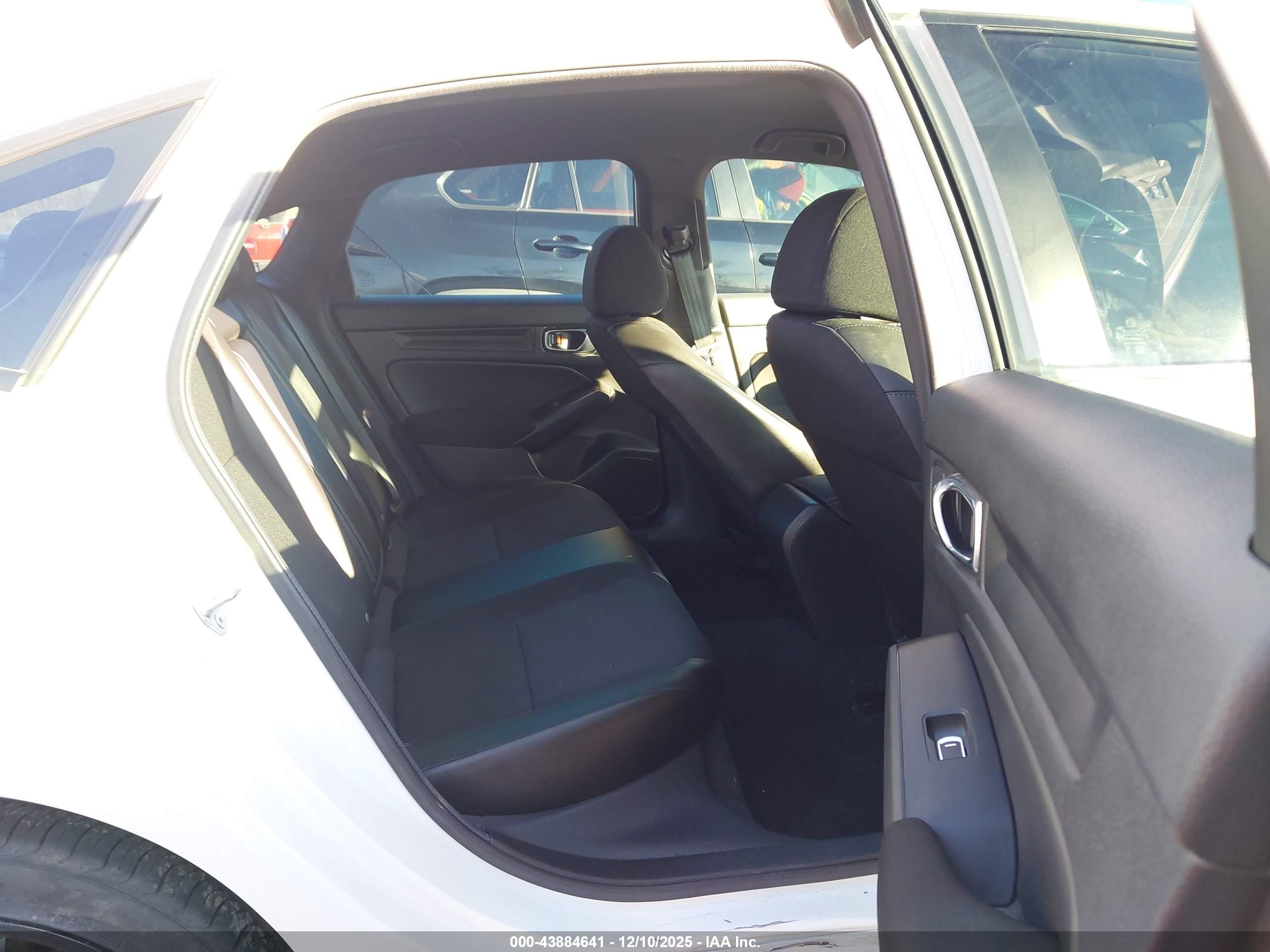 HONDA CIVIC image 8