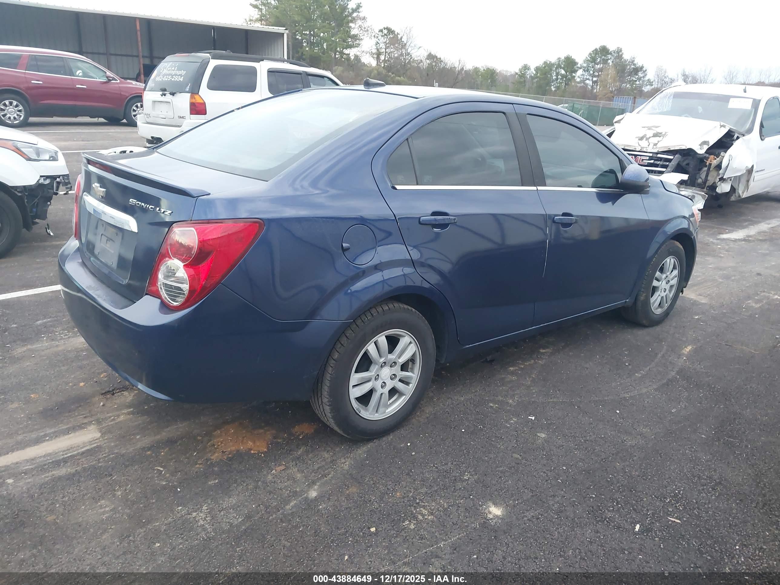 CHEVROLET SONIC image 4