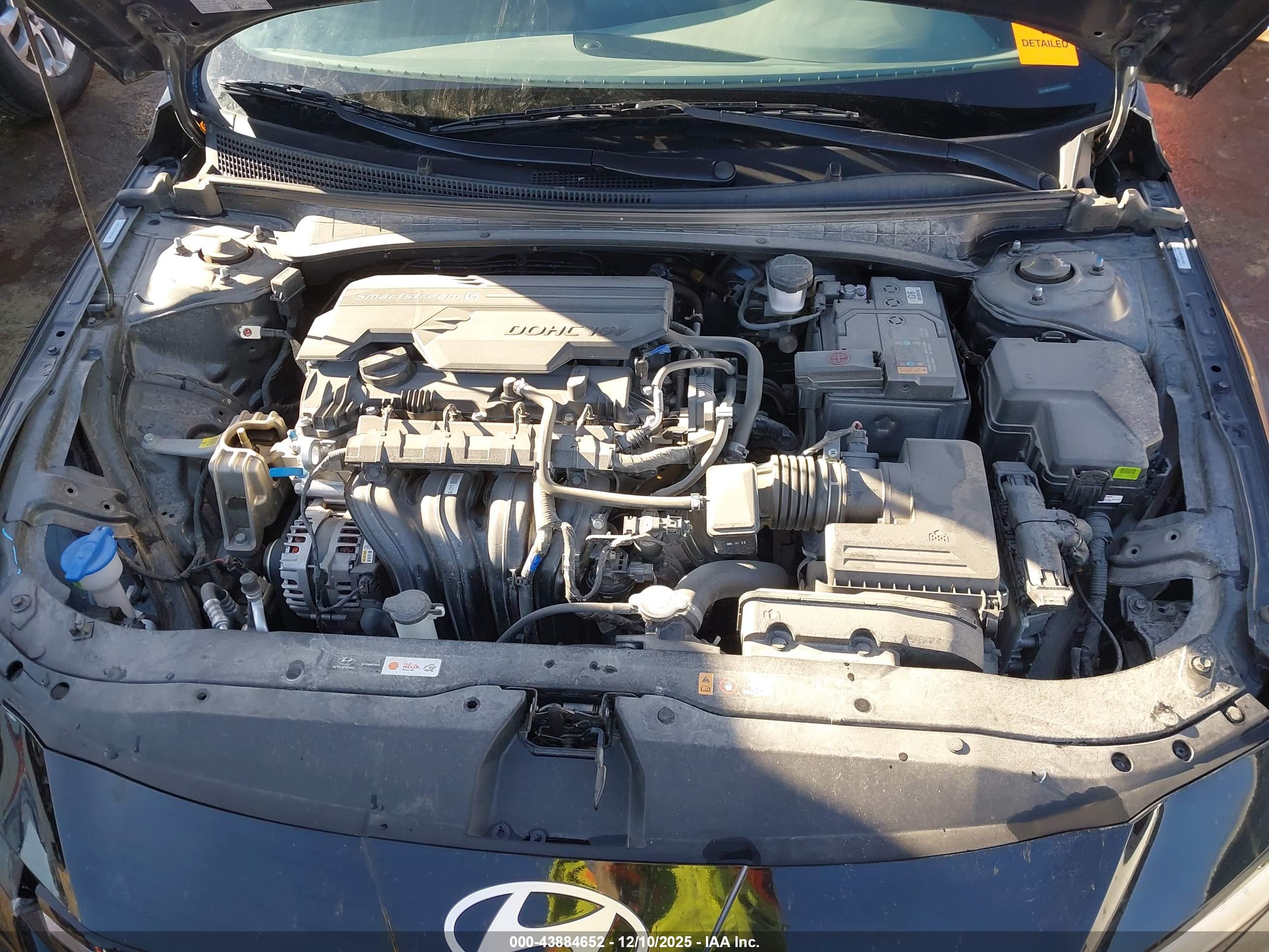 HYUNDAI ELANTRA image 10