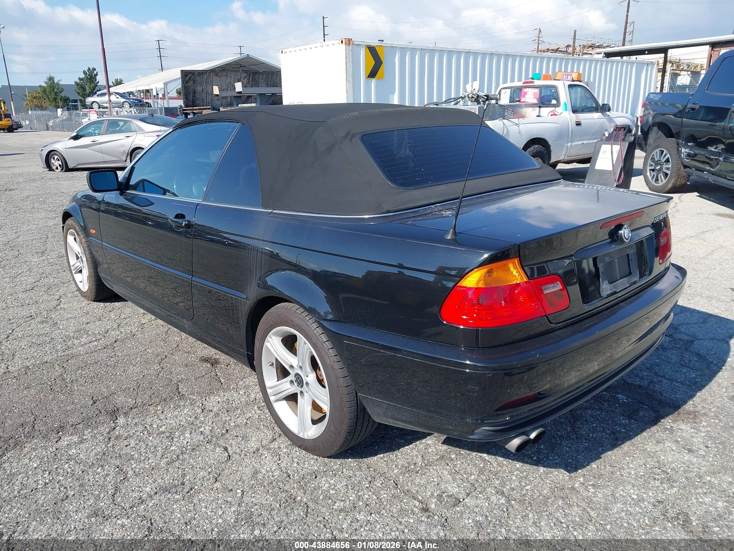 BMW 330CI image 3