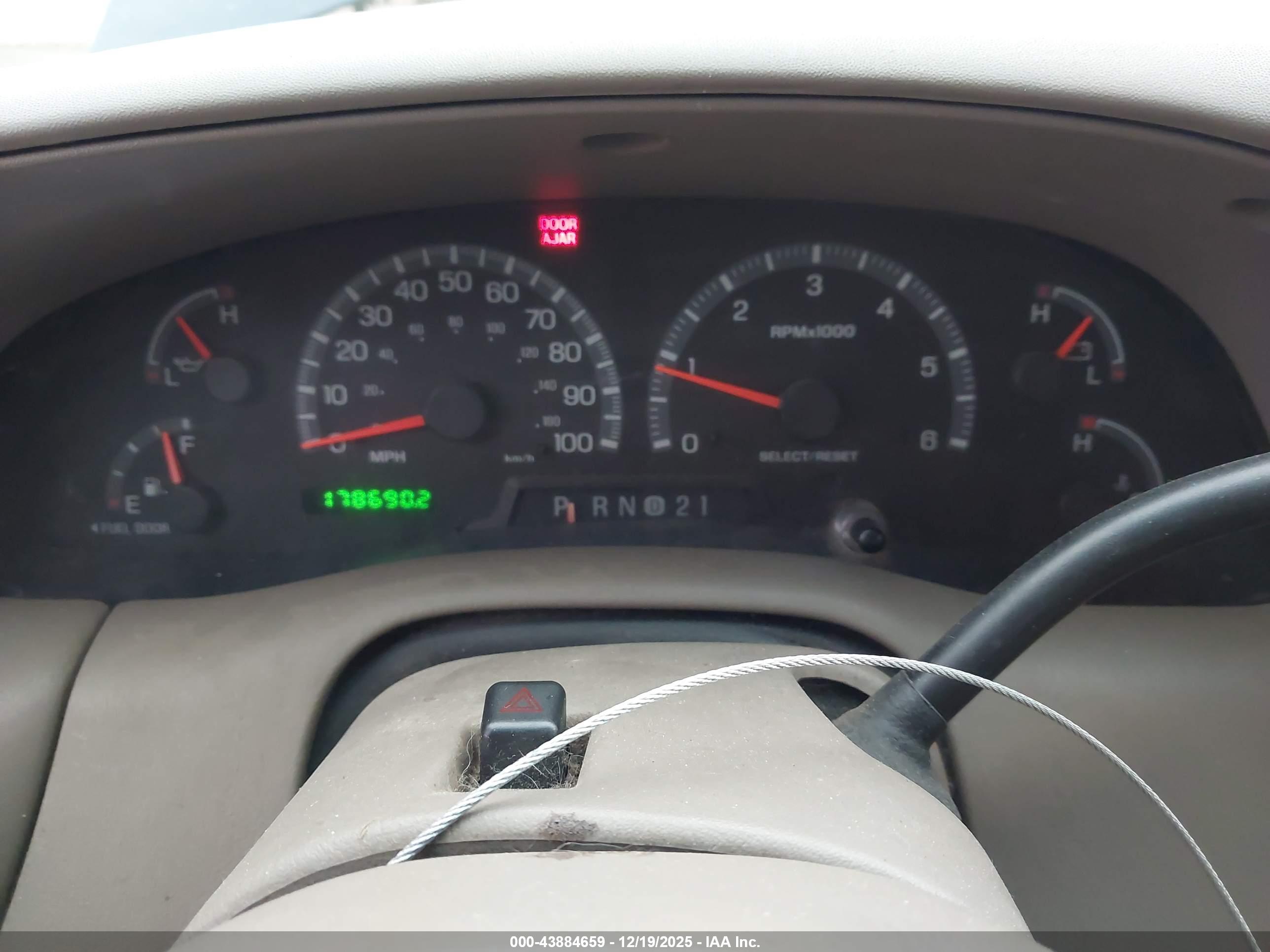FORD F-150 image 7