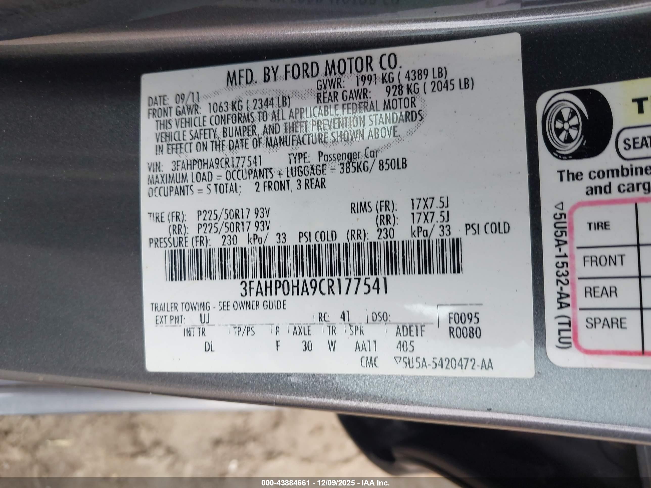 FORD FUSION image 9