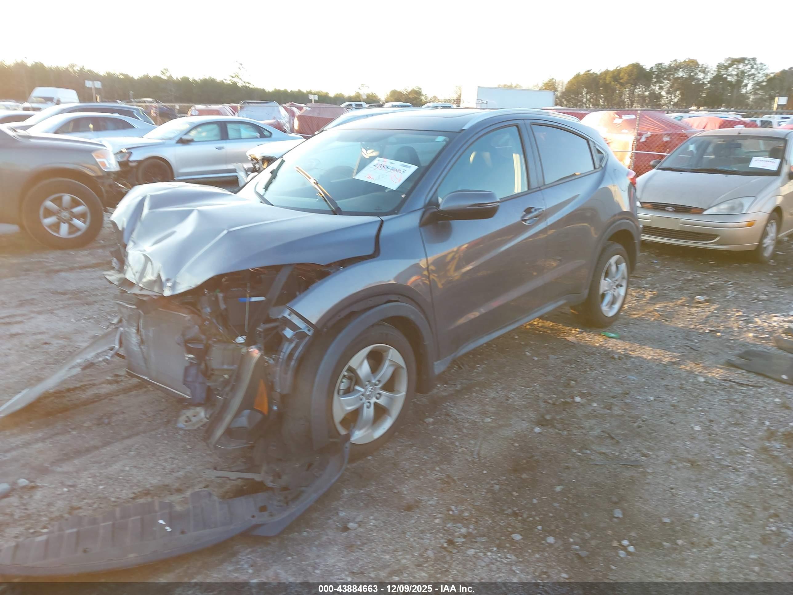 HONDA HR-V image 2