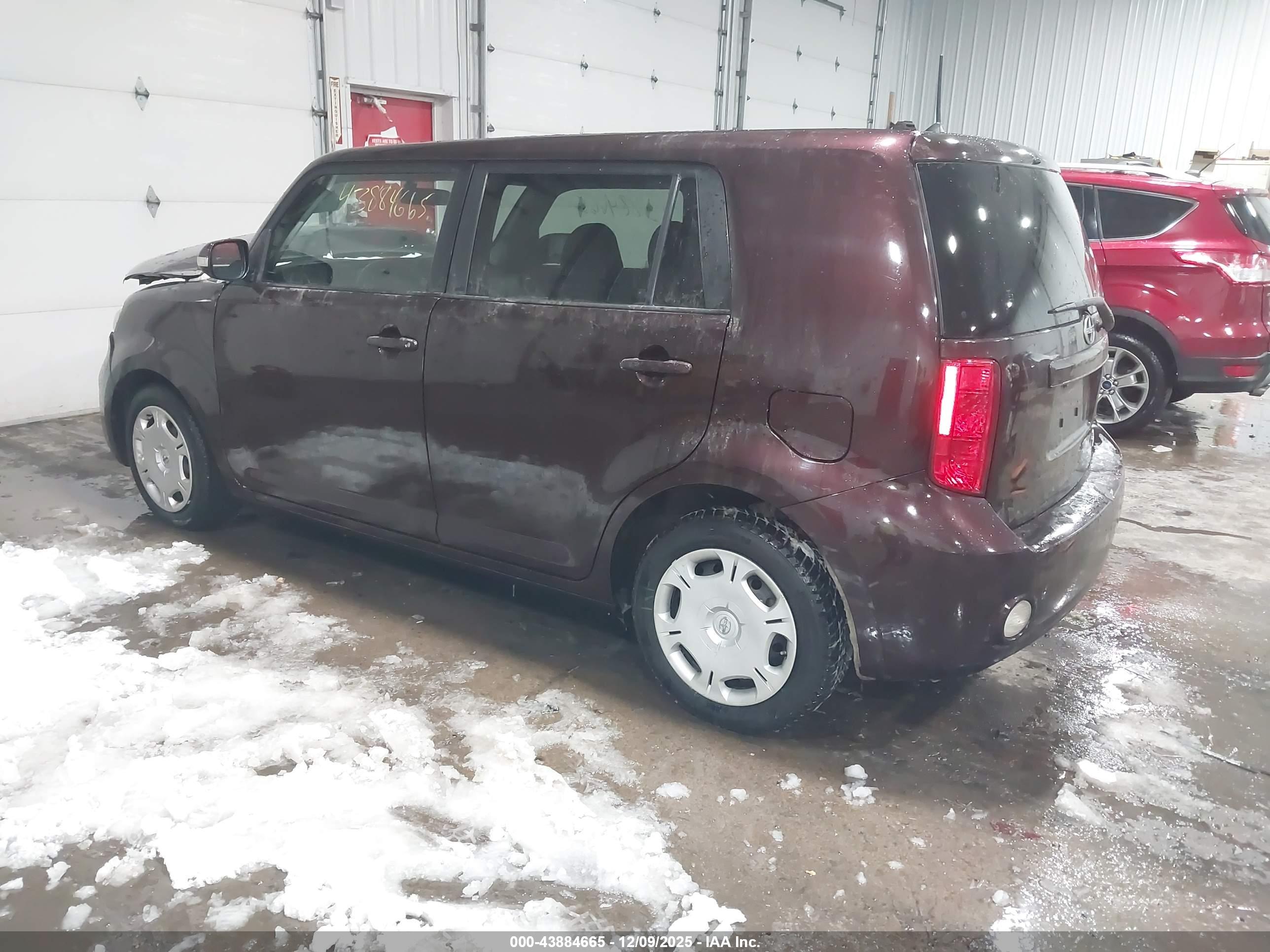 SCION XB image 3