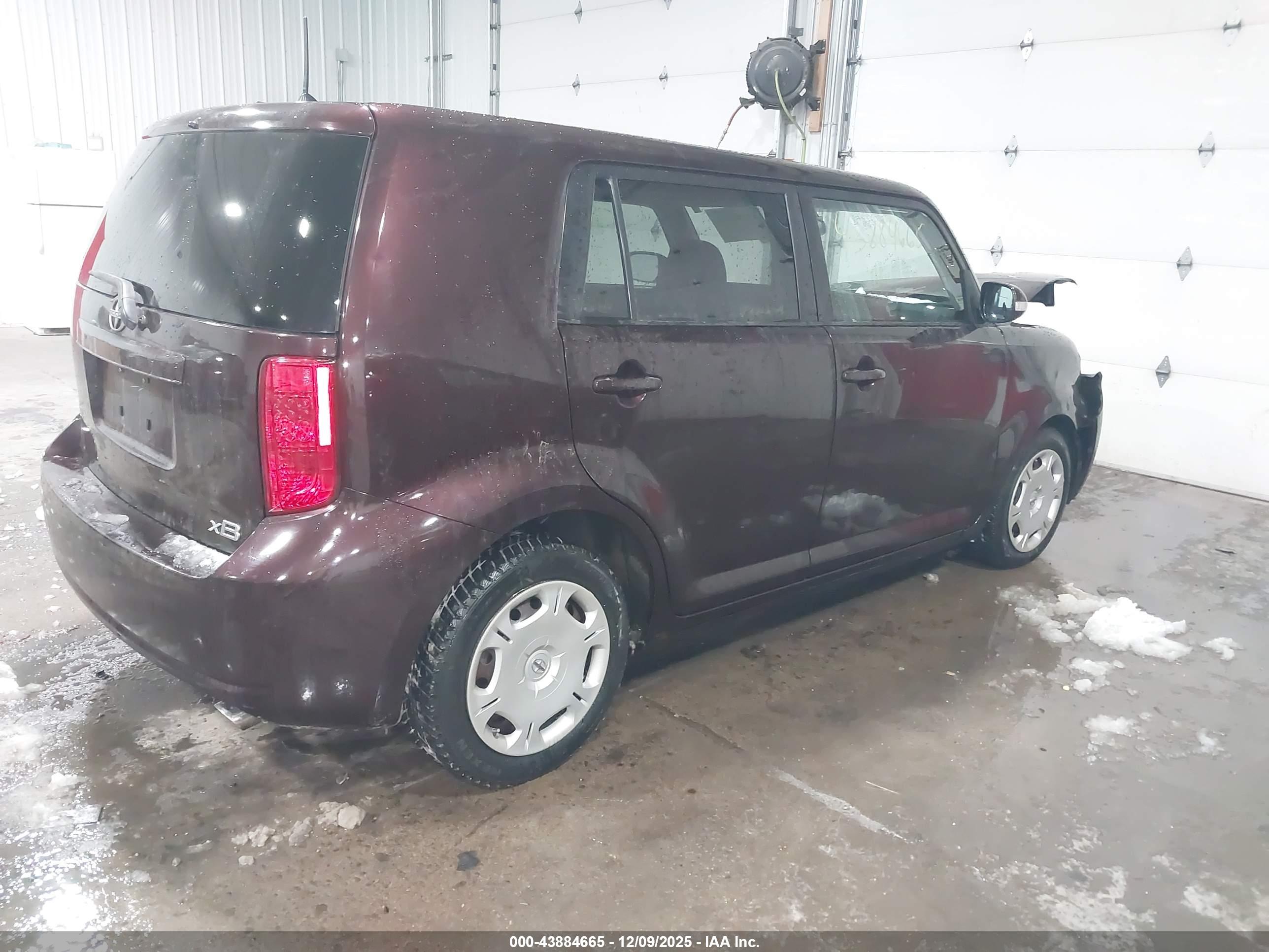 SCION XB image 4