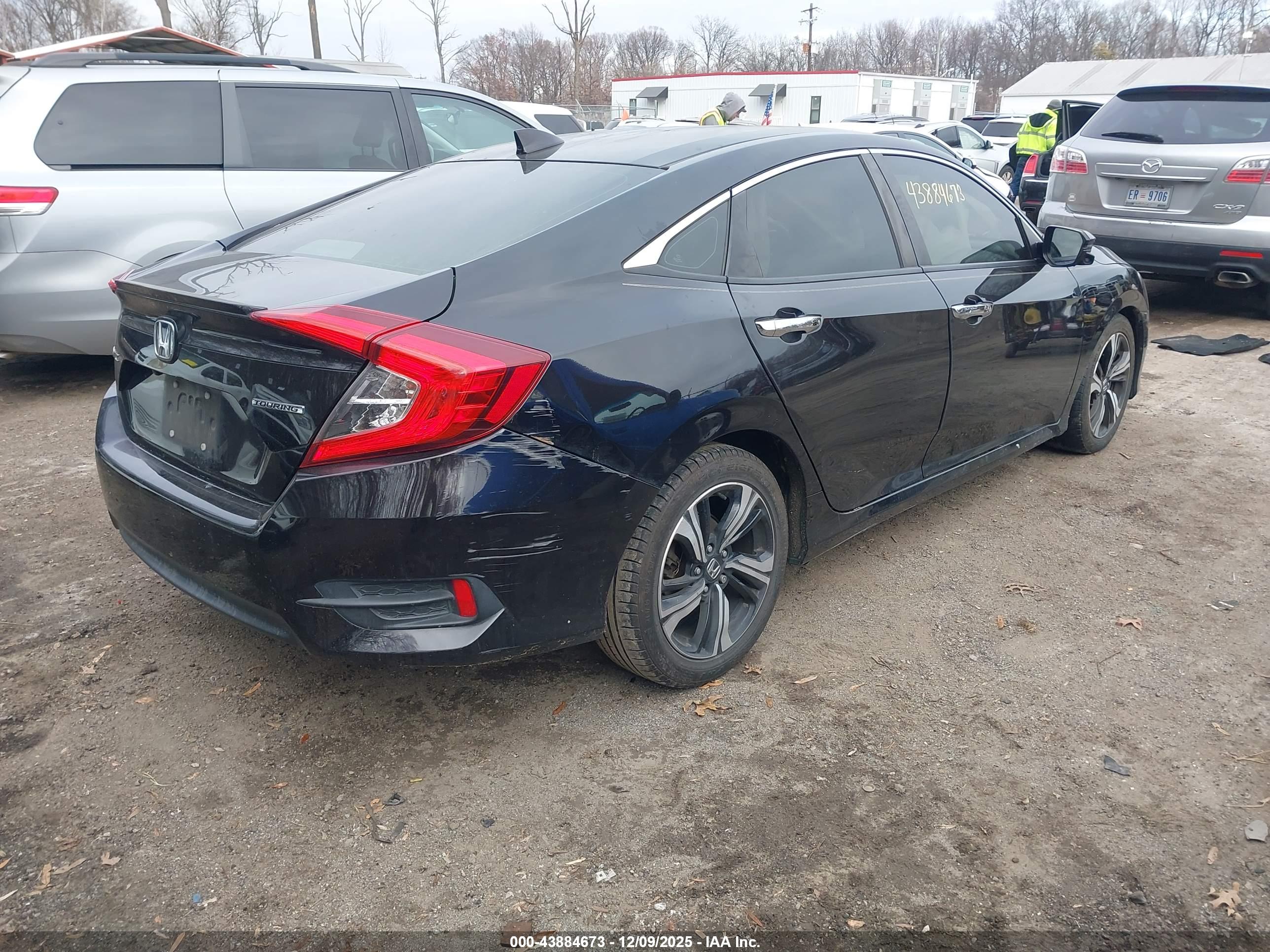HONDA CIVIC image 4