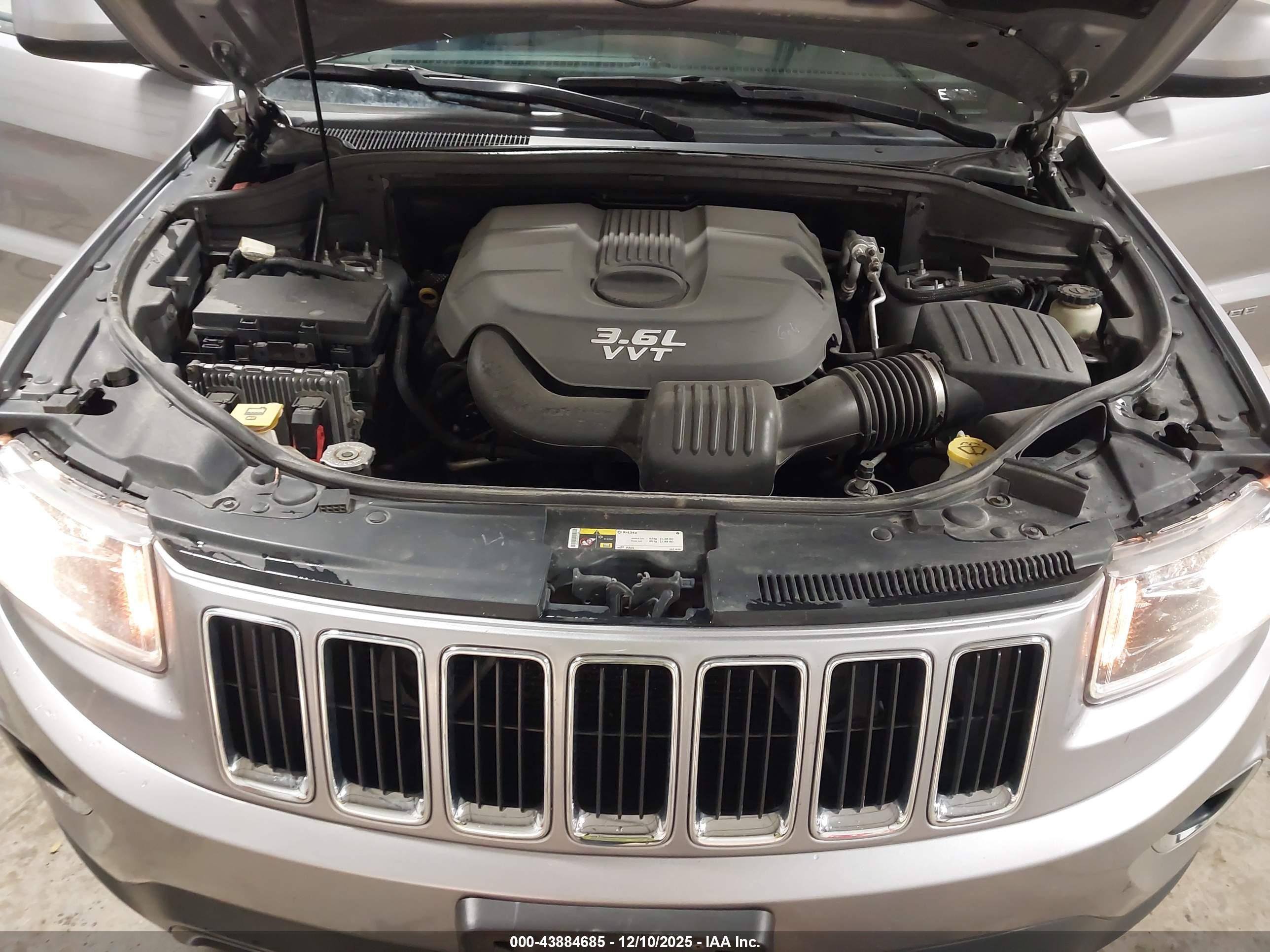 JEEP GRAND image 10