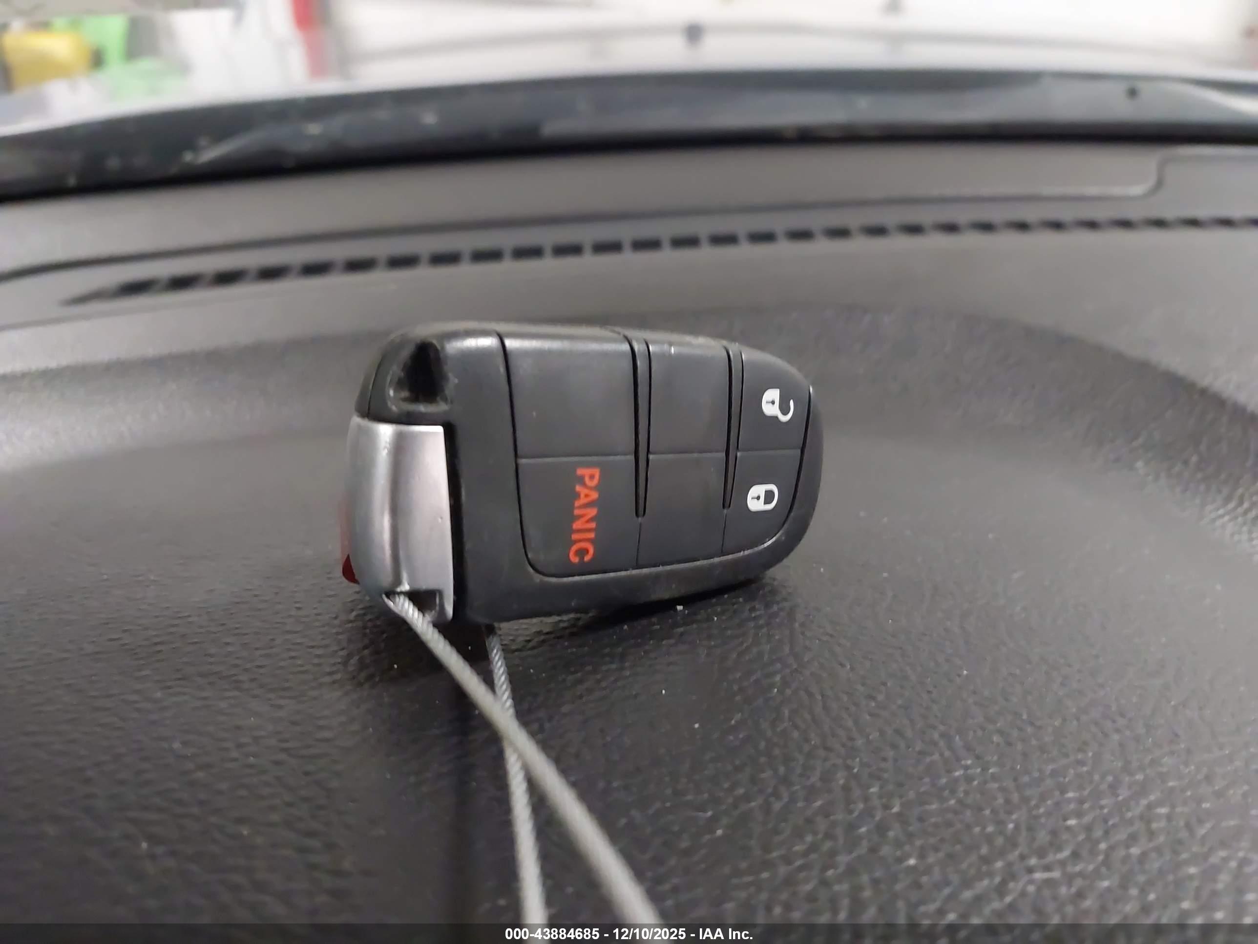 JEEP GRAND image 11
