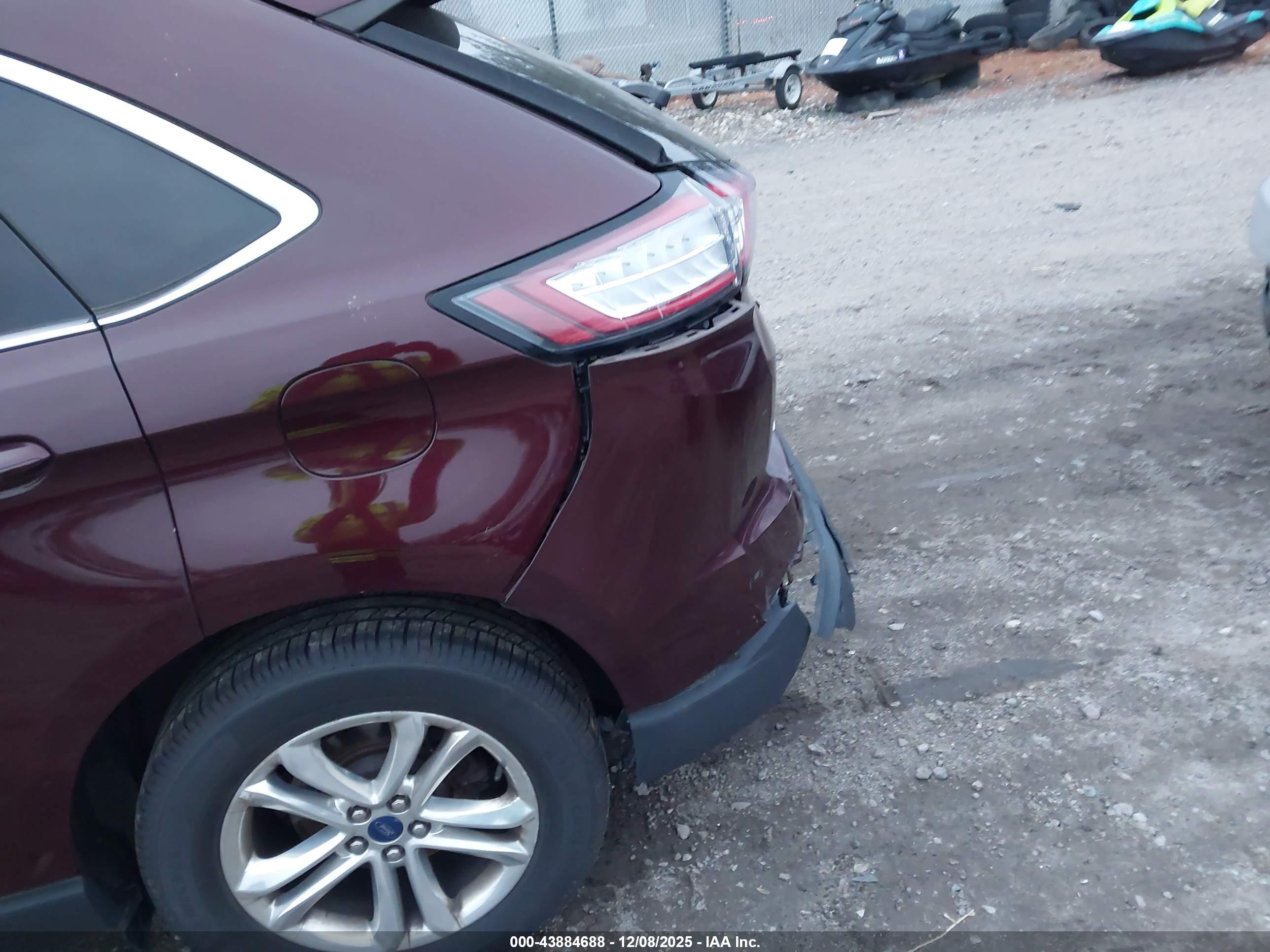 FORD EDGE image 6