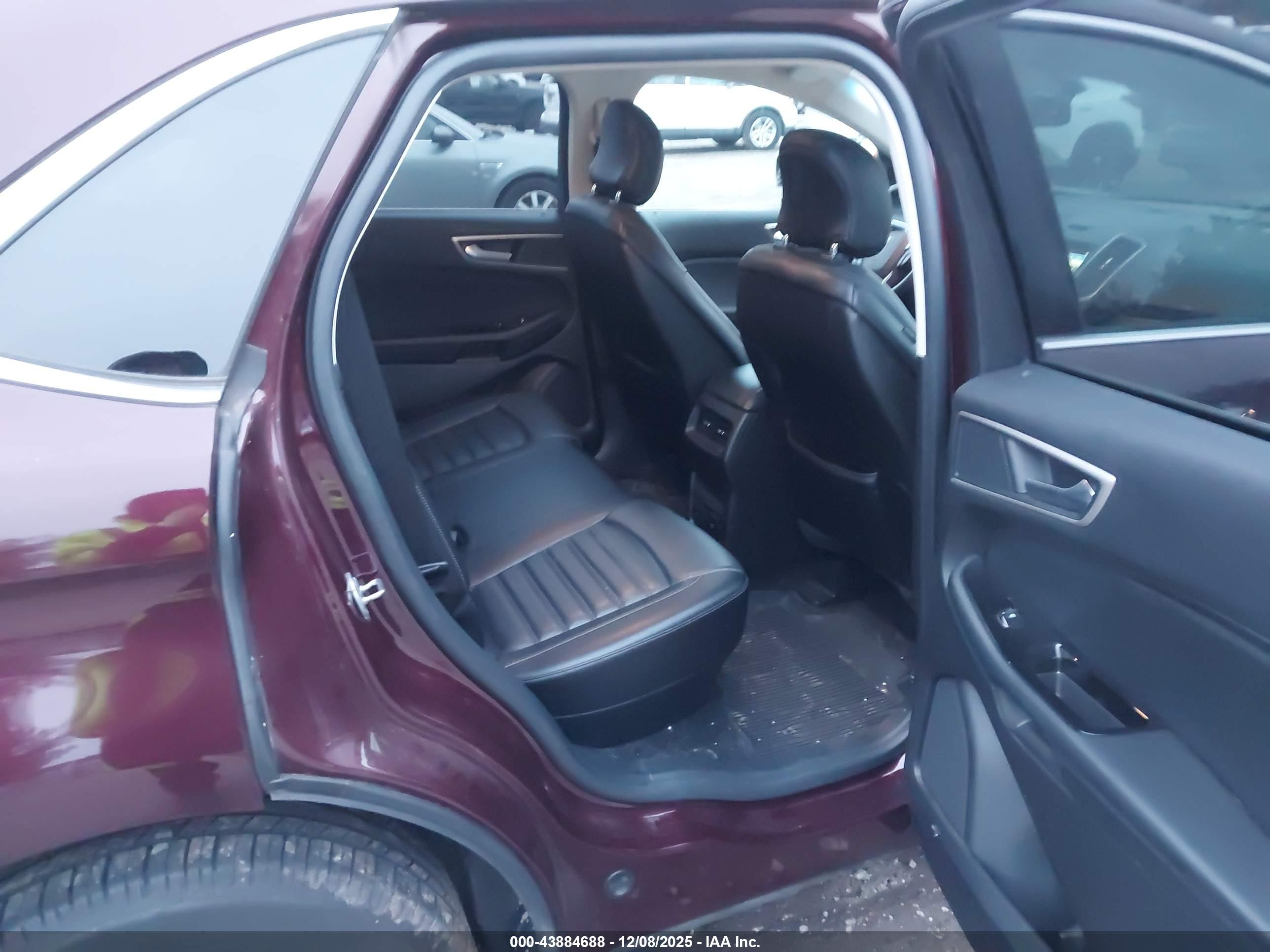 FORD EDGE image 8