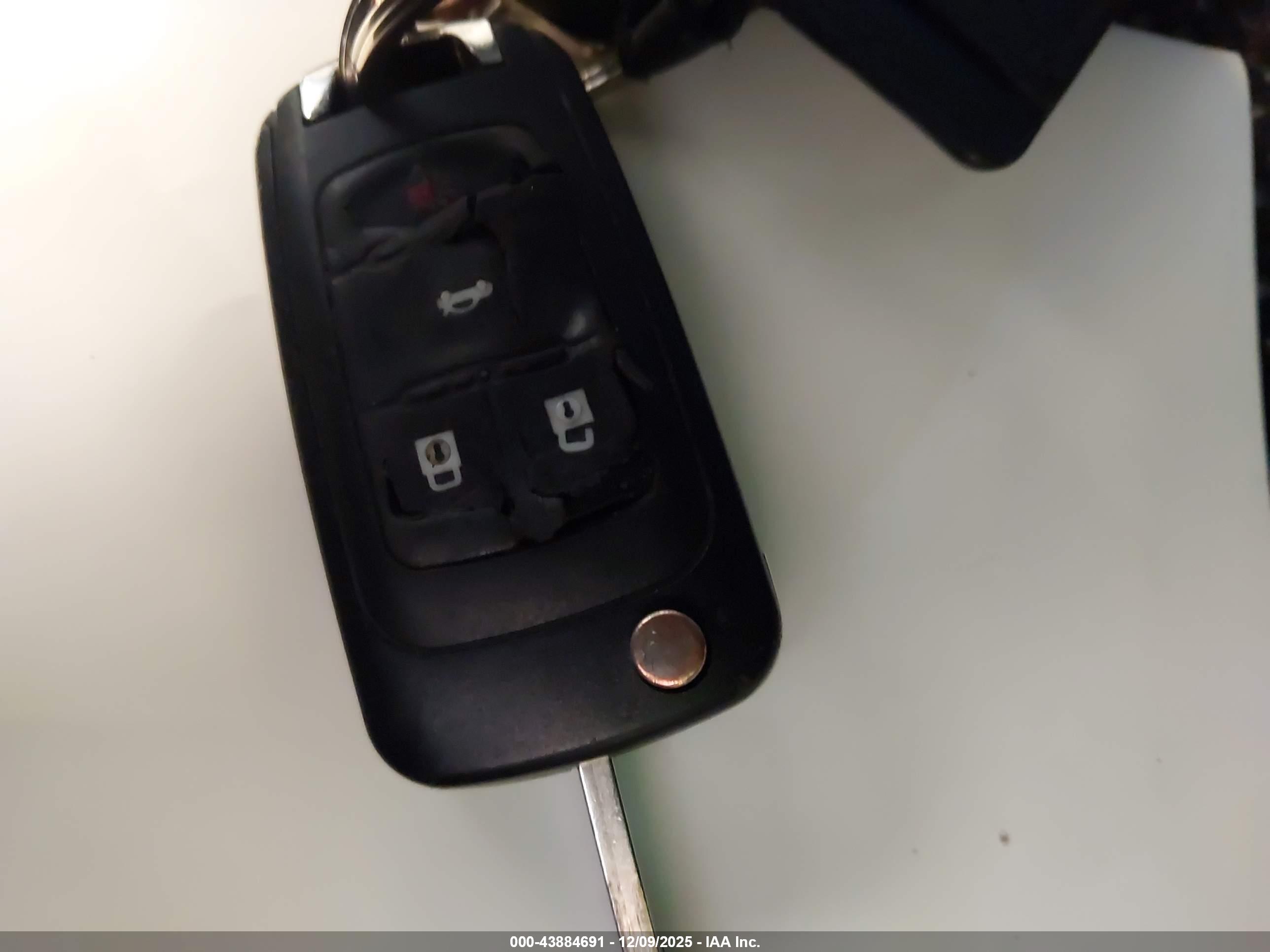 CHEVROLET EQUINOX image 11