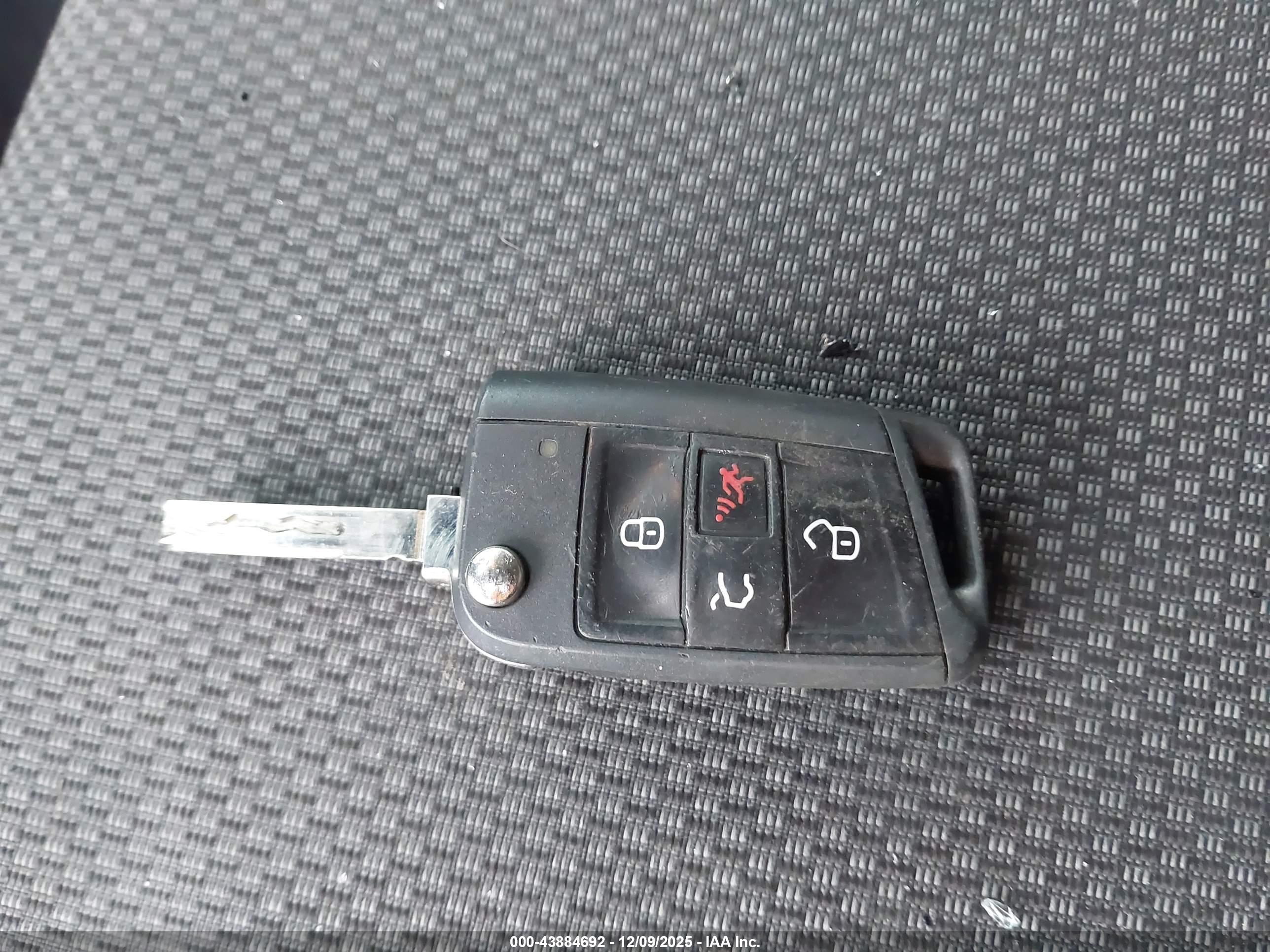 VOLKSWAGEN JETTA image 11